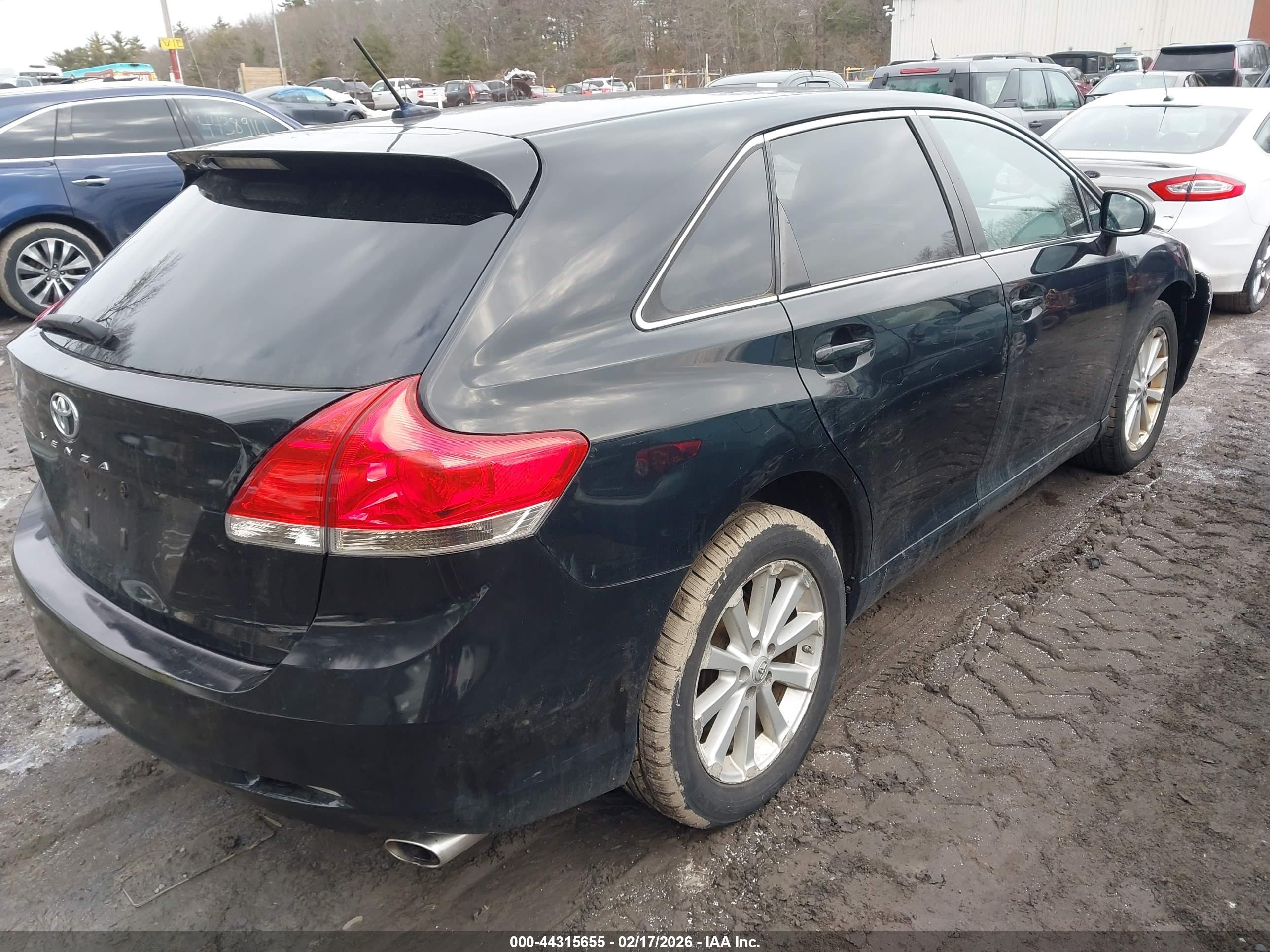 TOYOTA VENZA image 4