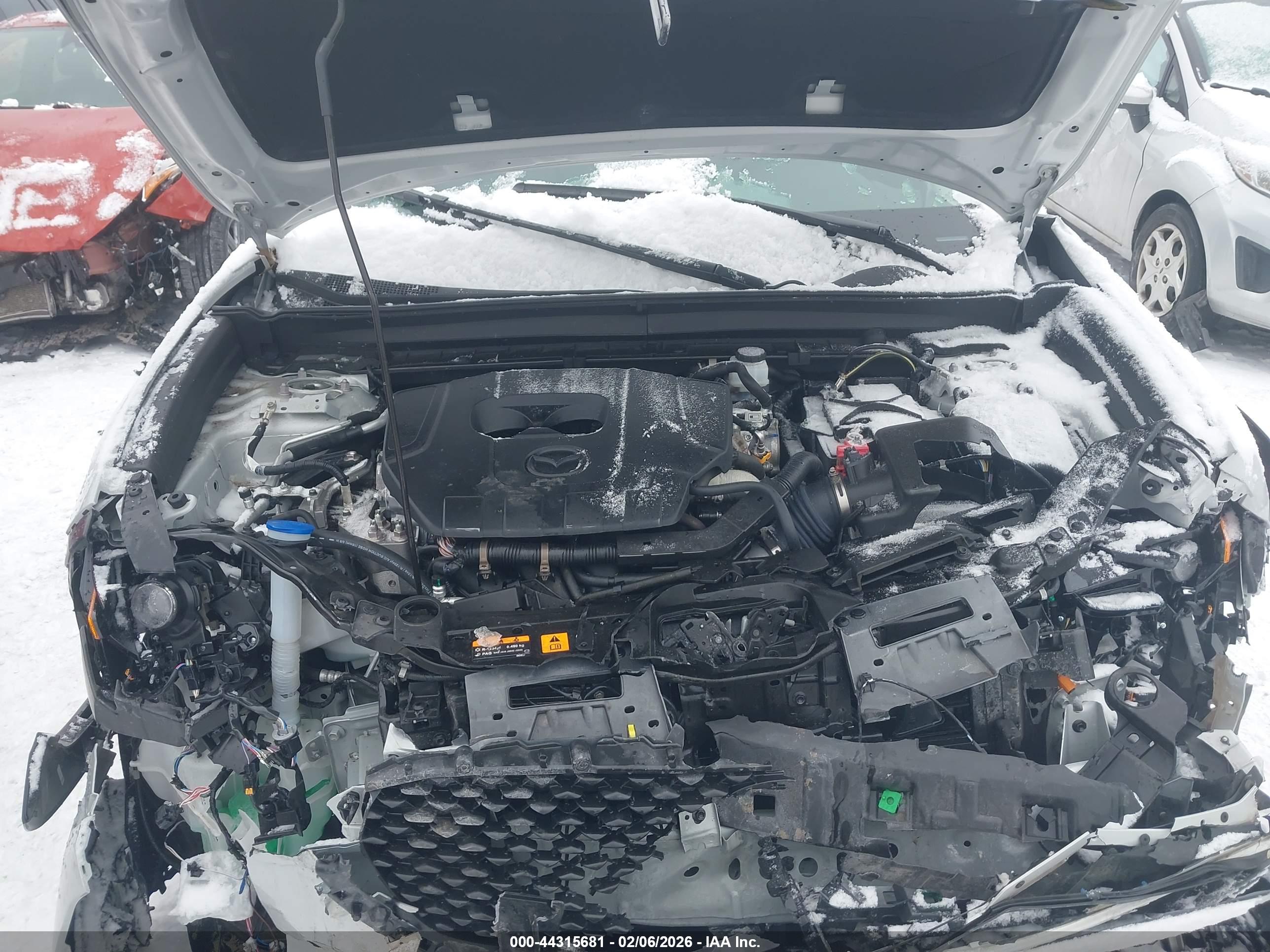 MAZDA CX-30 image 10