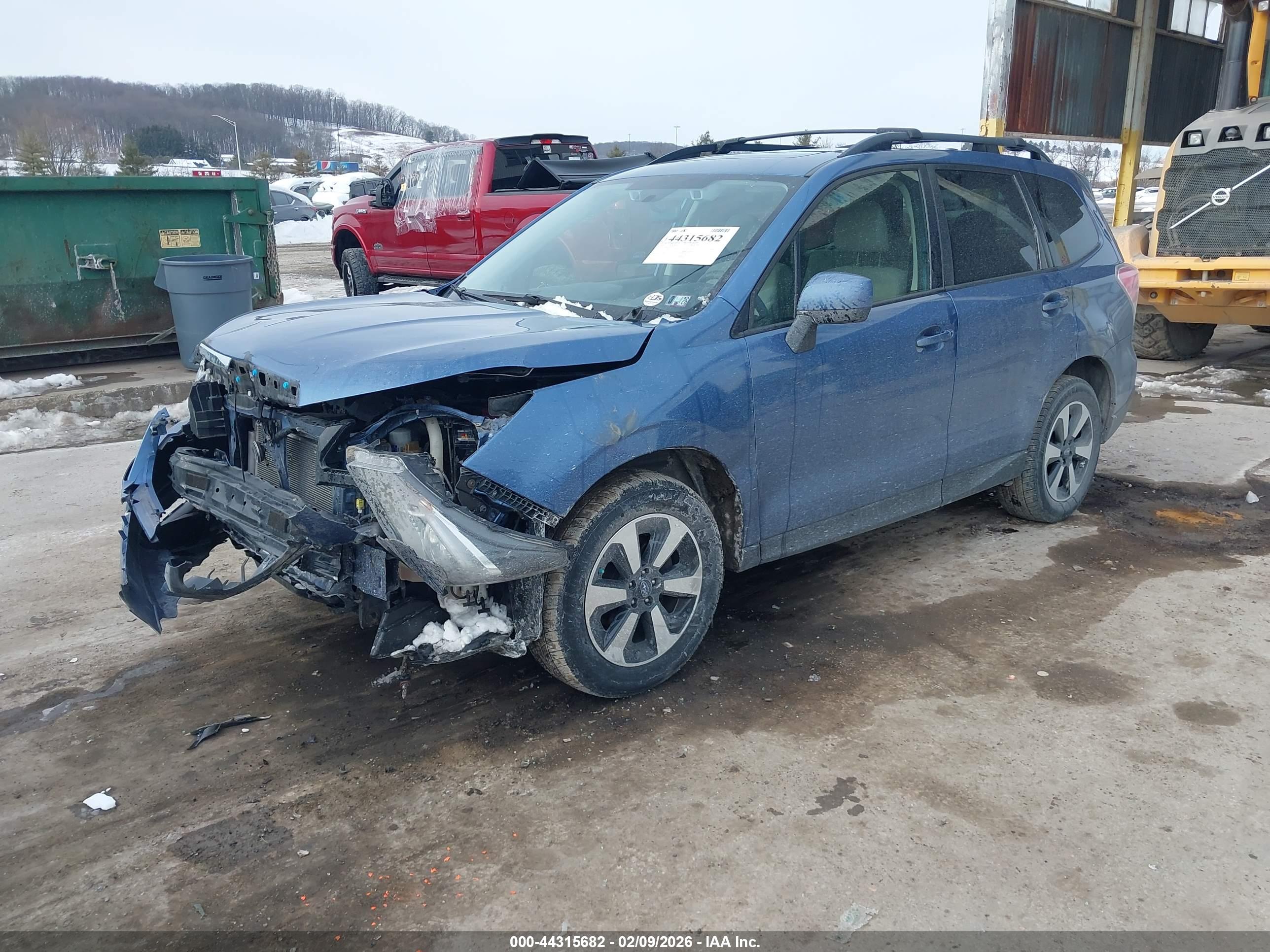 SUBARU FORESTER image 2