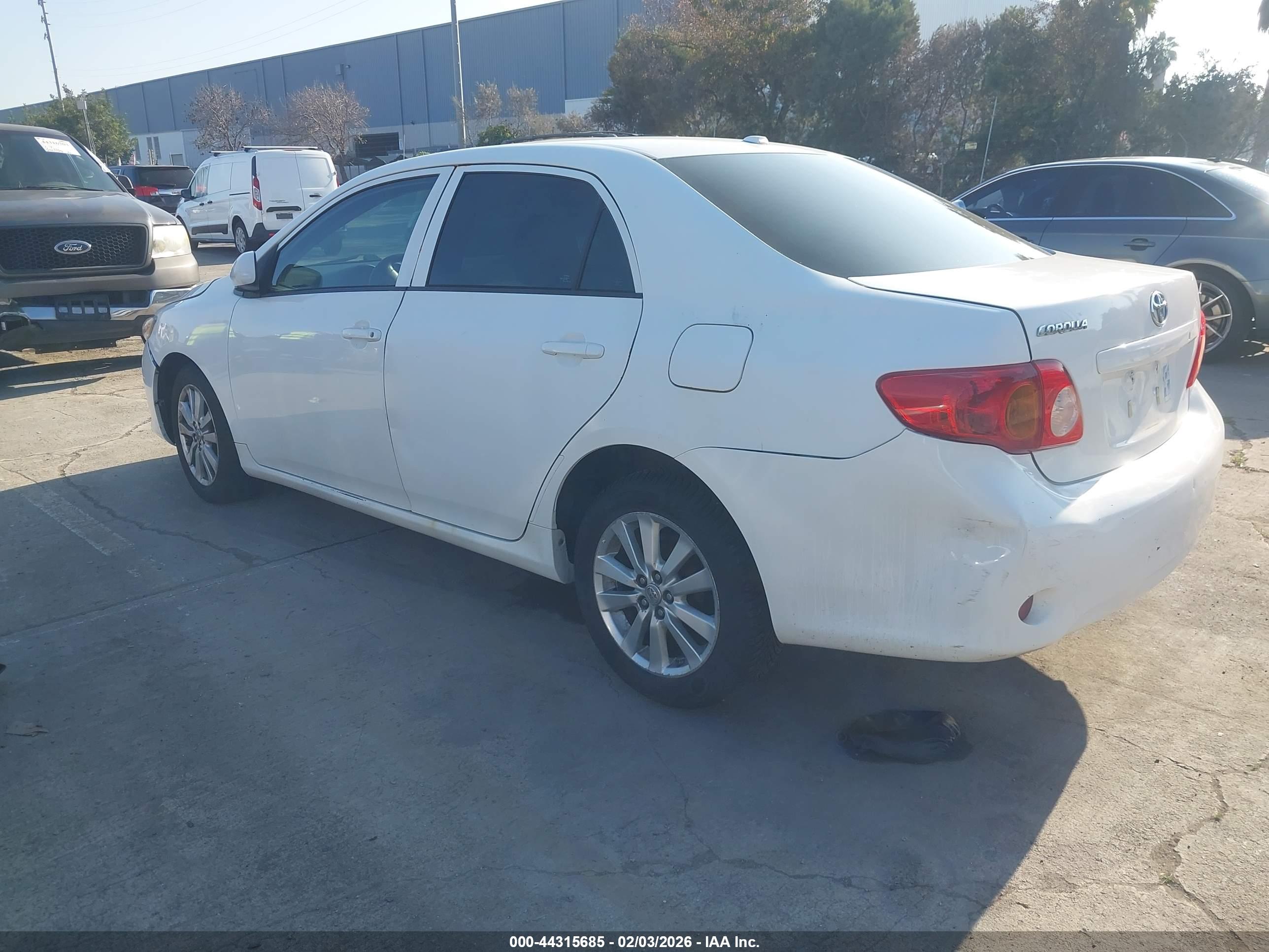 TOYOTA COROLLA image 3