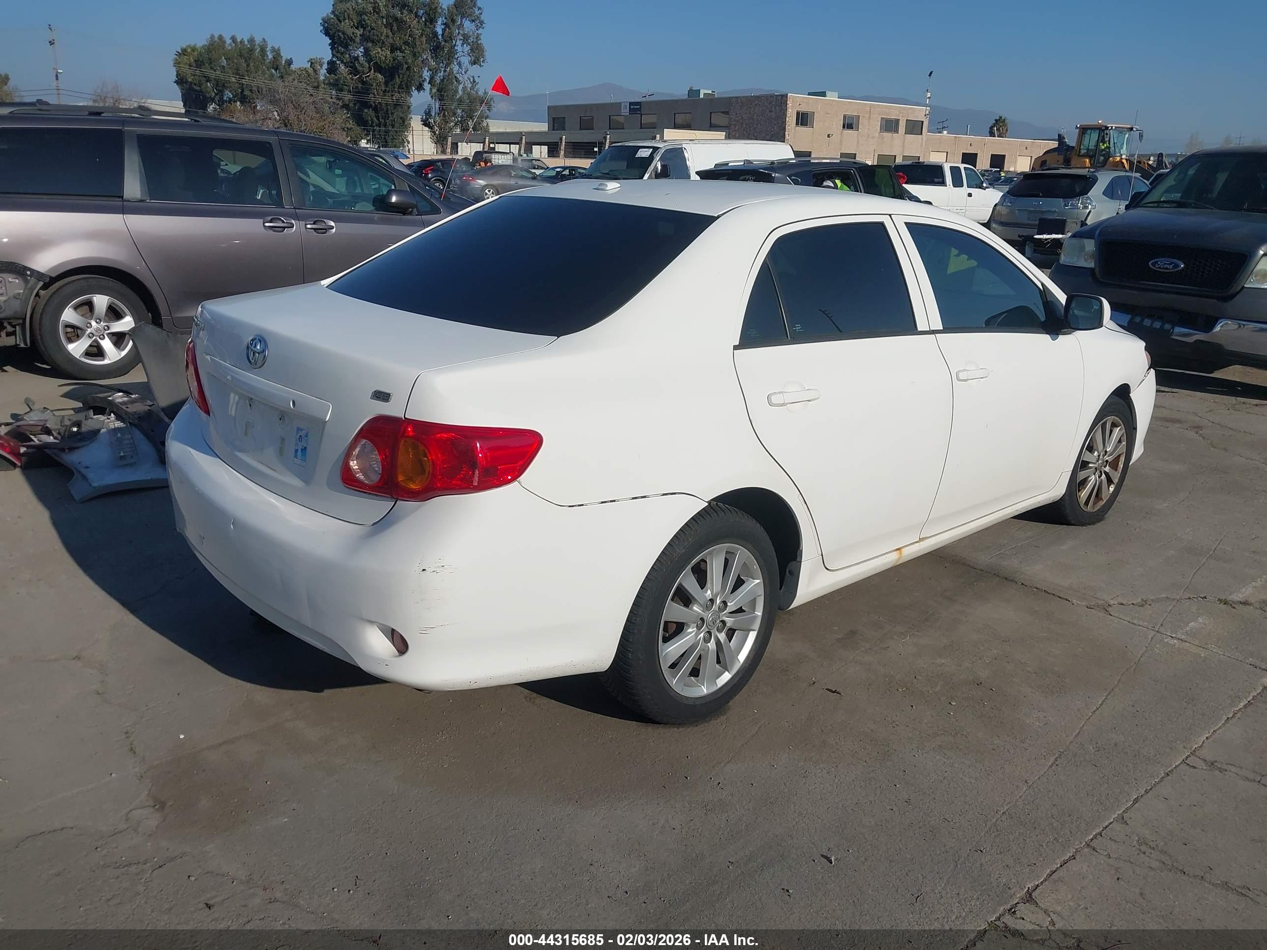 TOYOTA COROLLA image 4