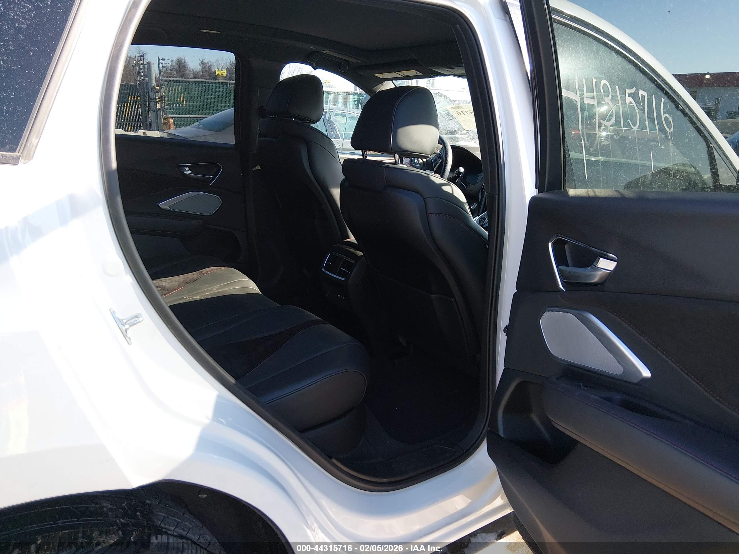 ACURA RDX image 8
