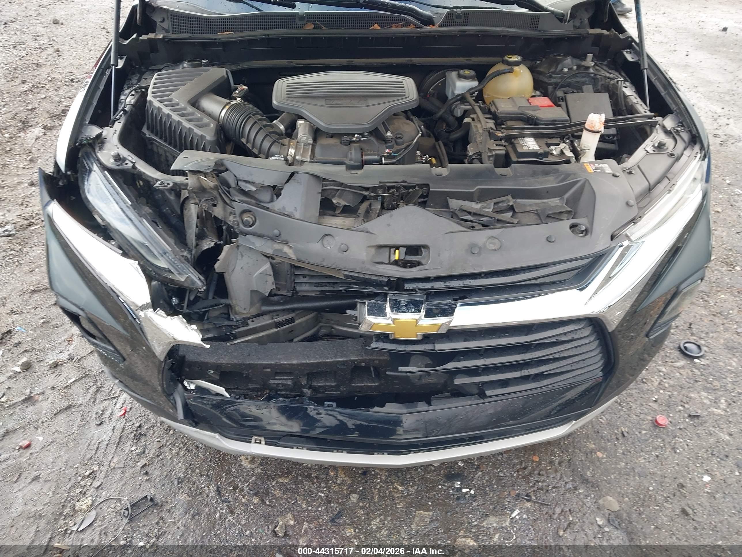 CHEVROLET BLAZER image 10