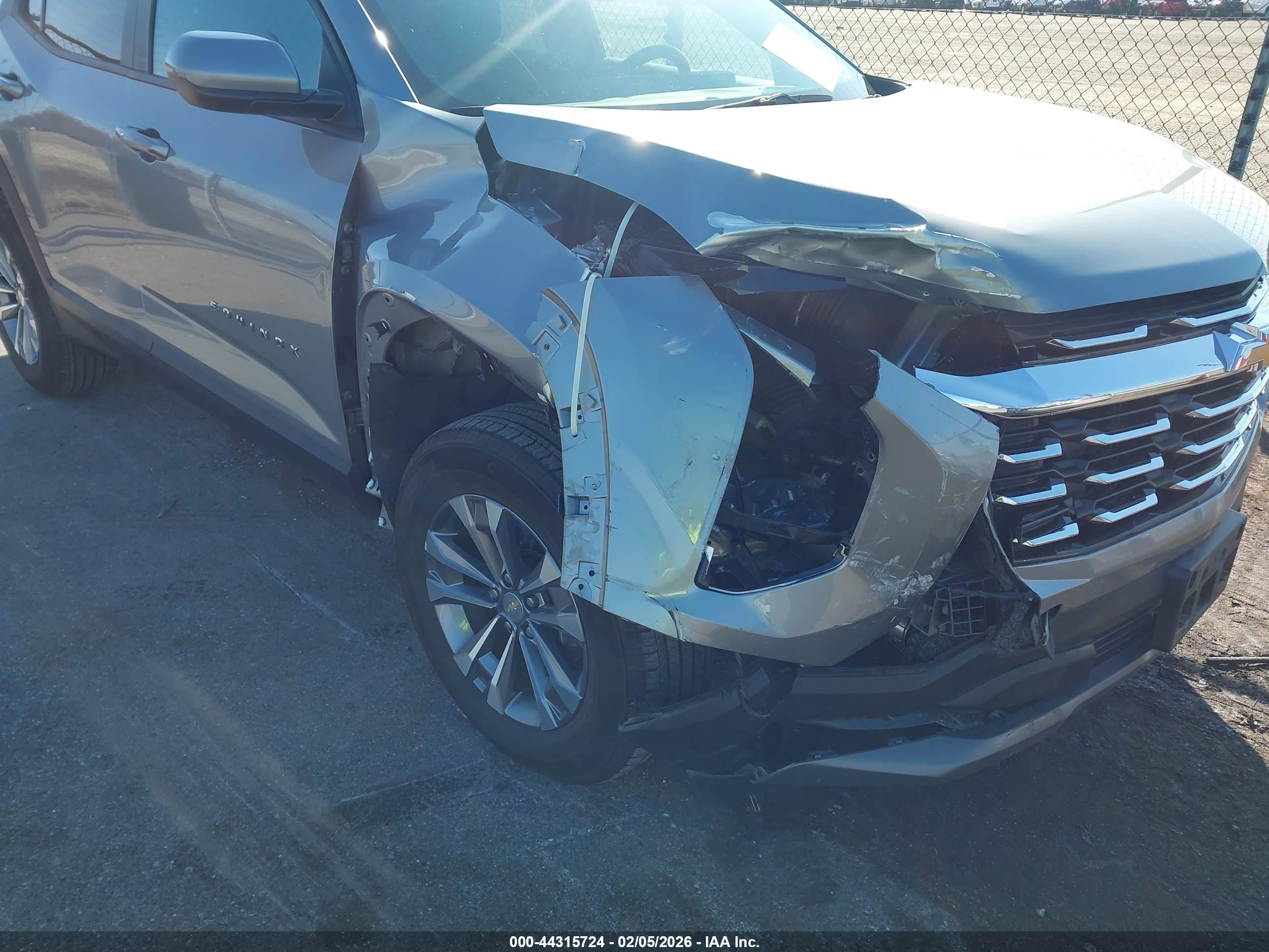 CHEVROLET EQUINOX image 6