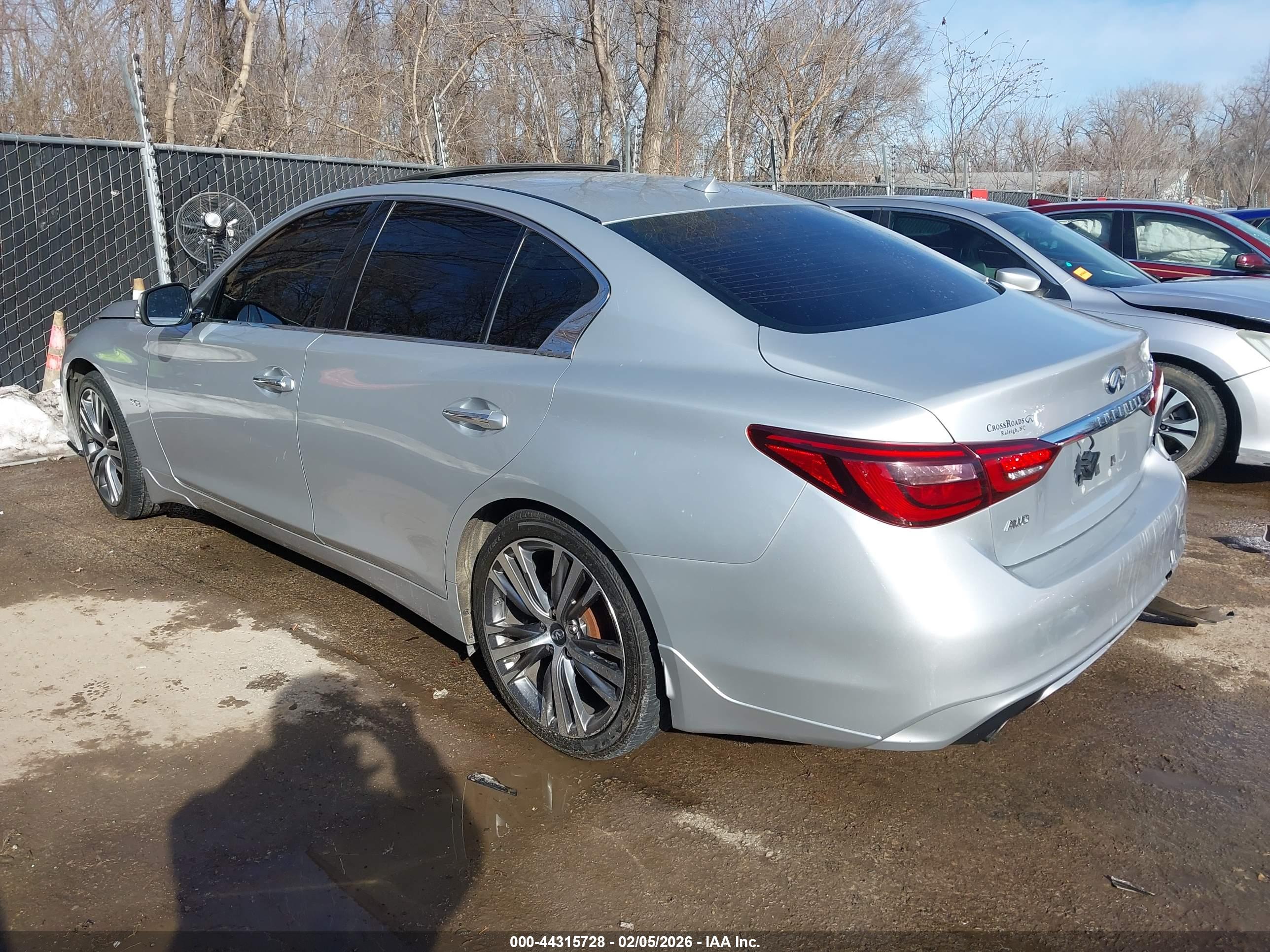 INFINITI Q50 image 3