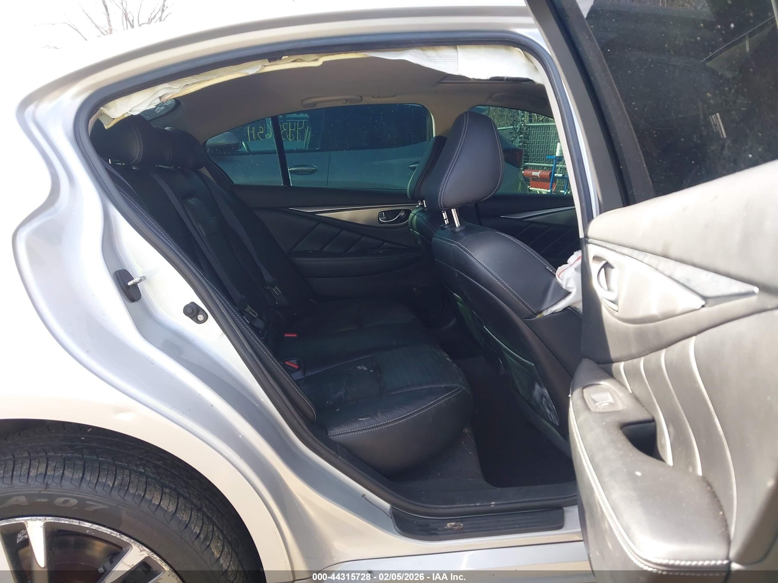 INFINITI Q50 image 8