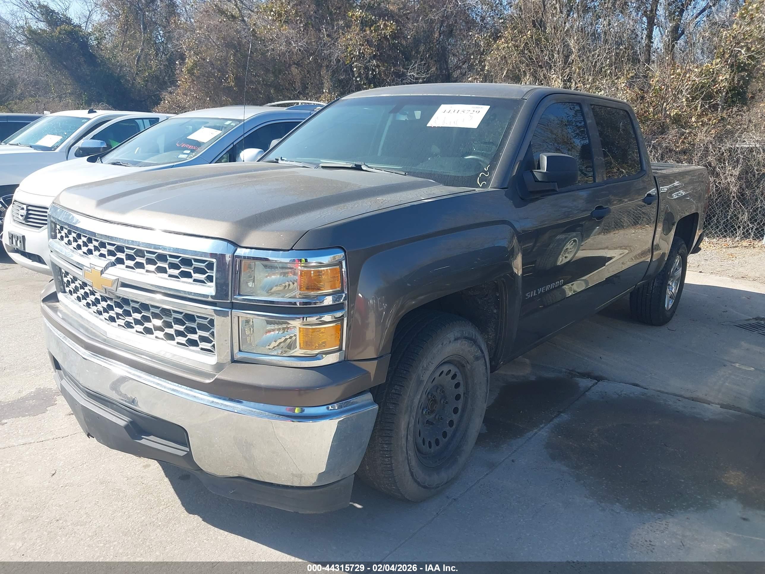 CHEVROLET SILVERADO image 2