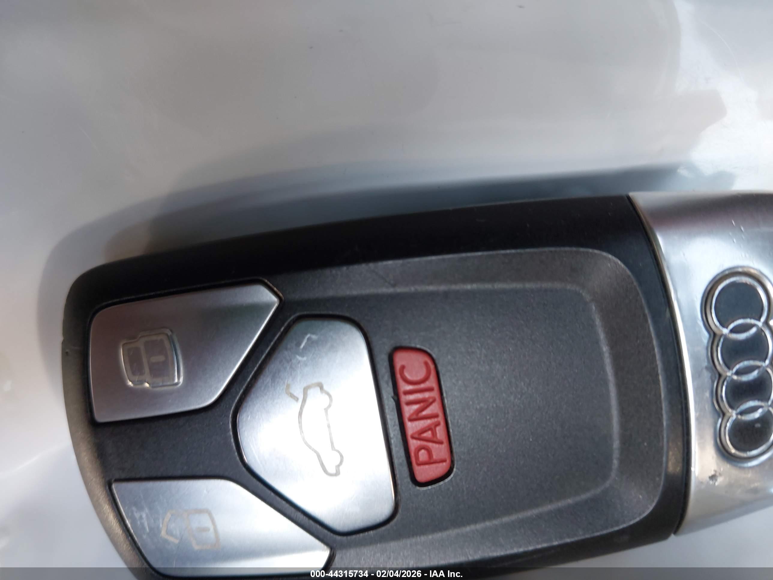 AUDI Q7 image 11