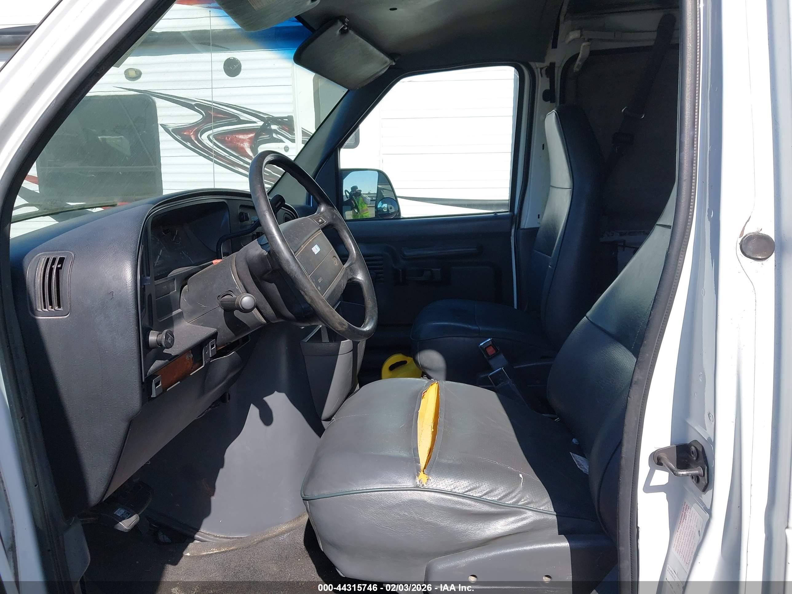 FORD ECONOLINE image 8