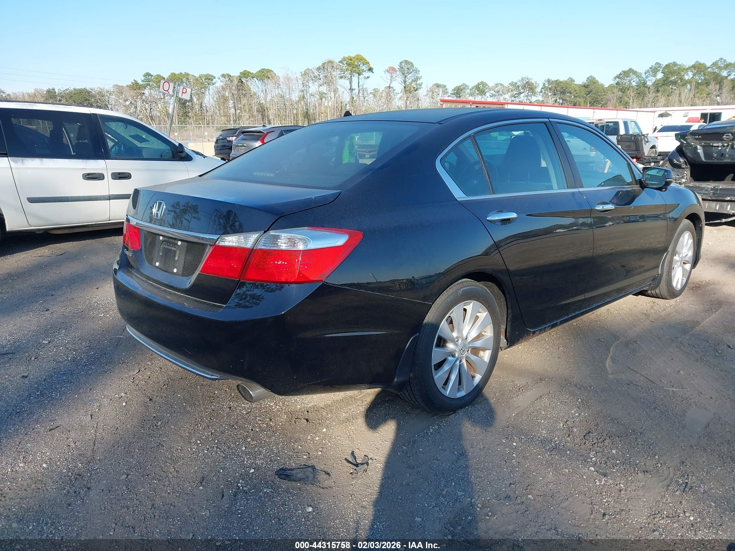 HONDA ACCORD image 4