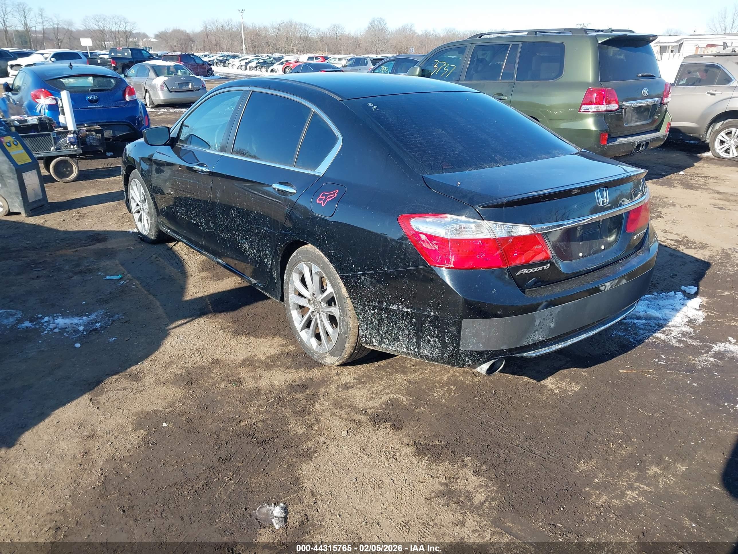 HONDA ACCORD image 3
