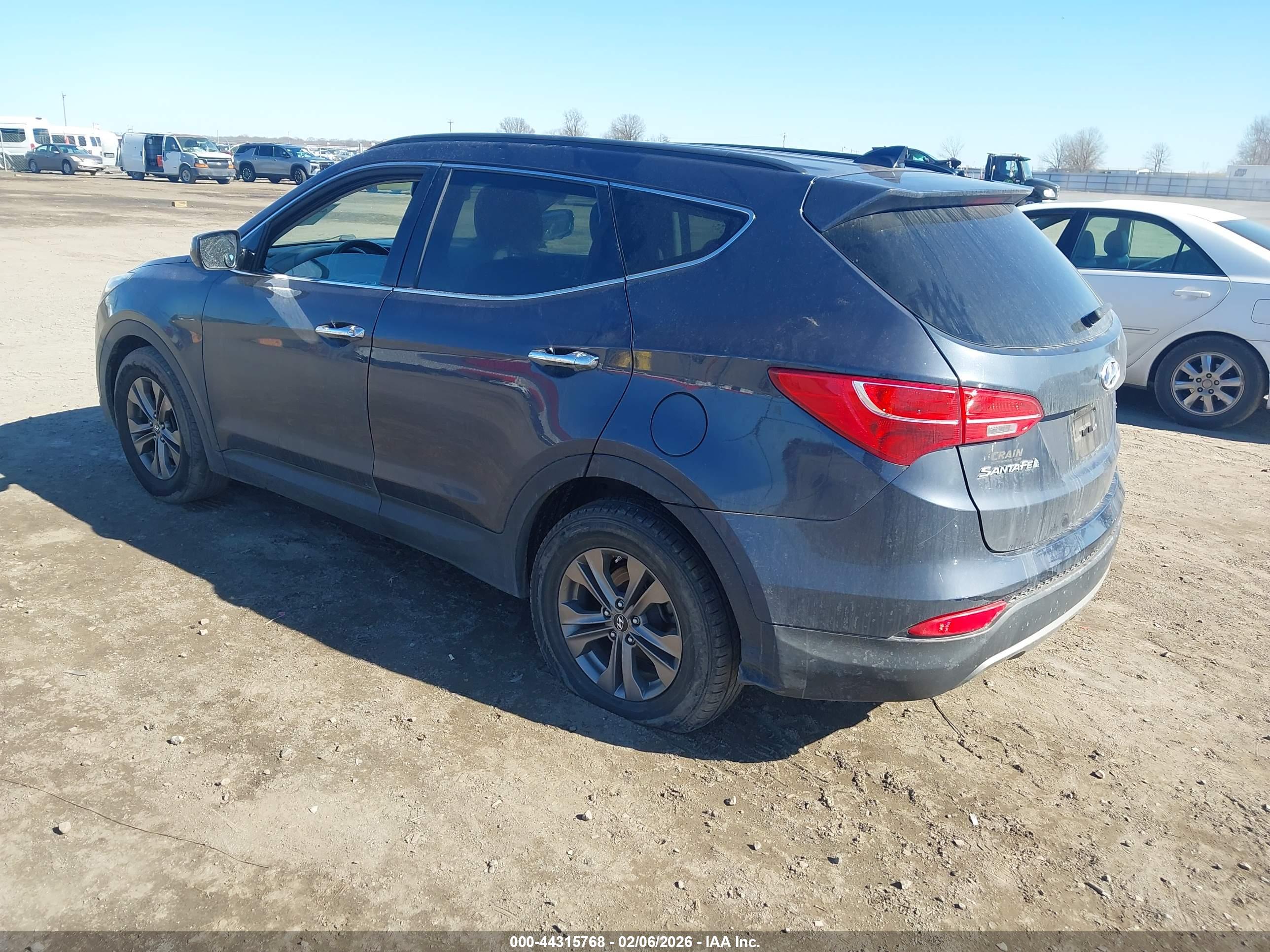 HYUNDAI SANTA image 3