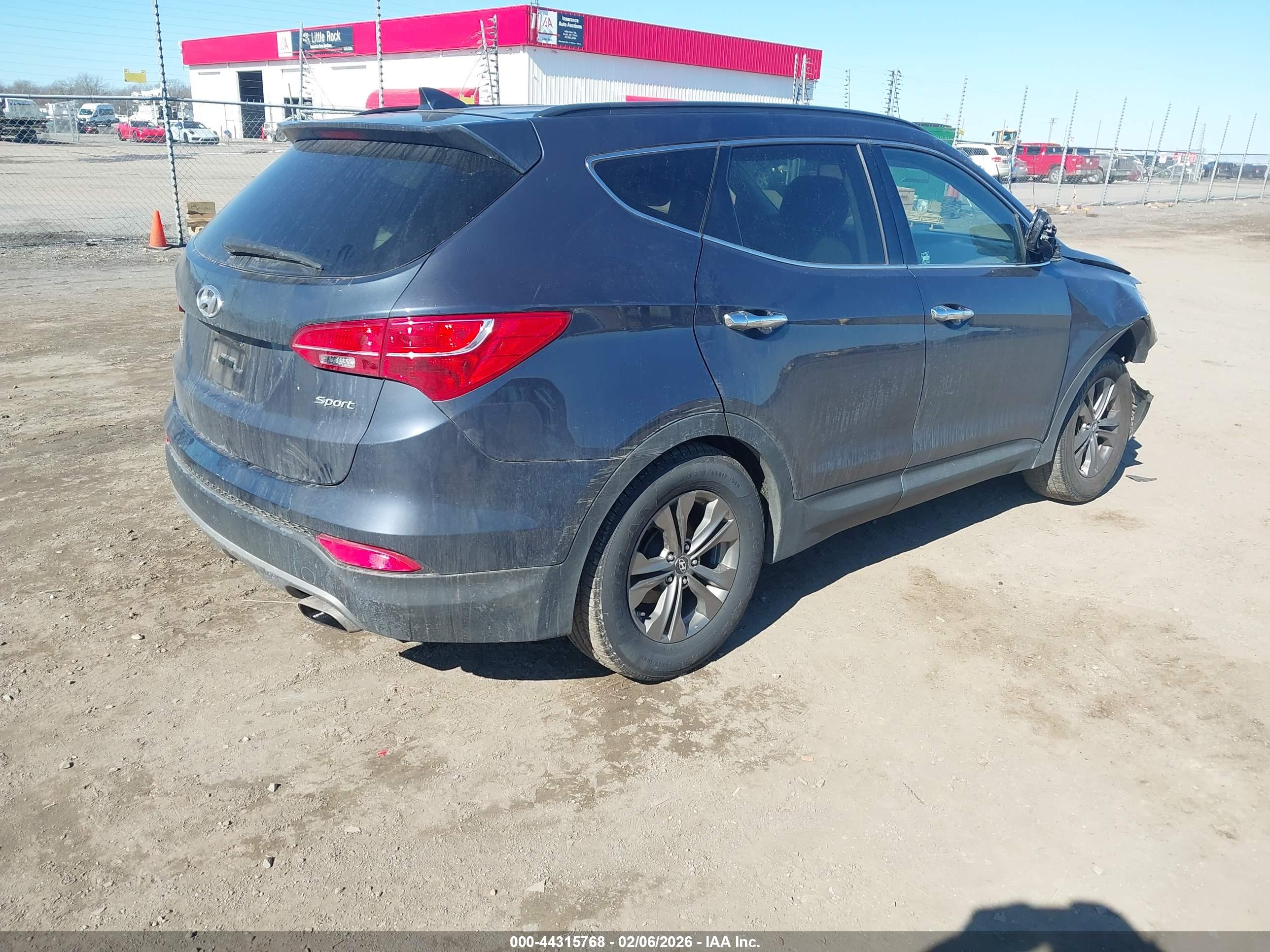HYUNDAI SANTA image 4