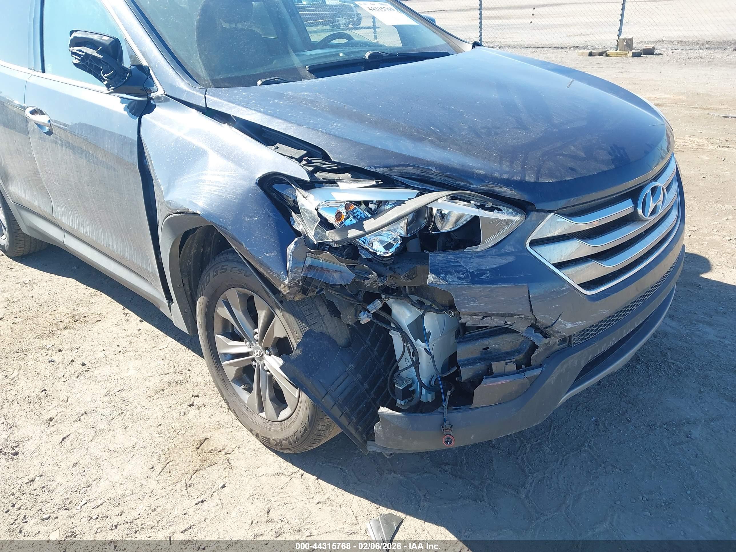 HYUNDAI SANTA image 6