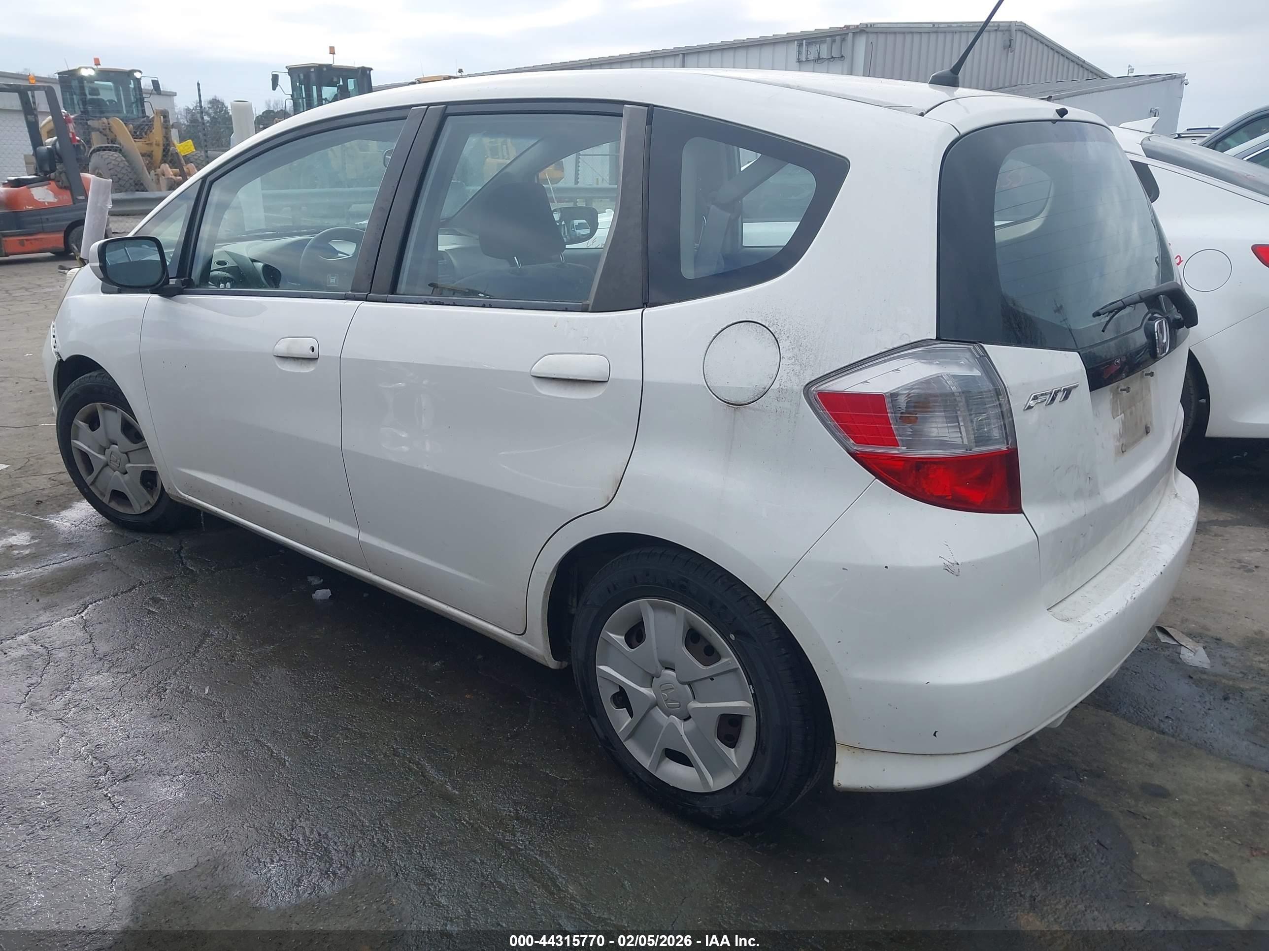 HONDA FIT image 3