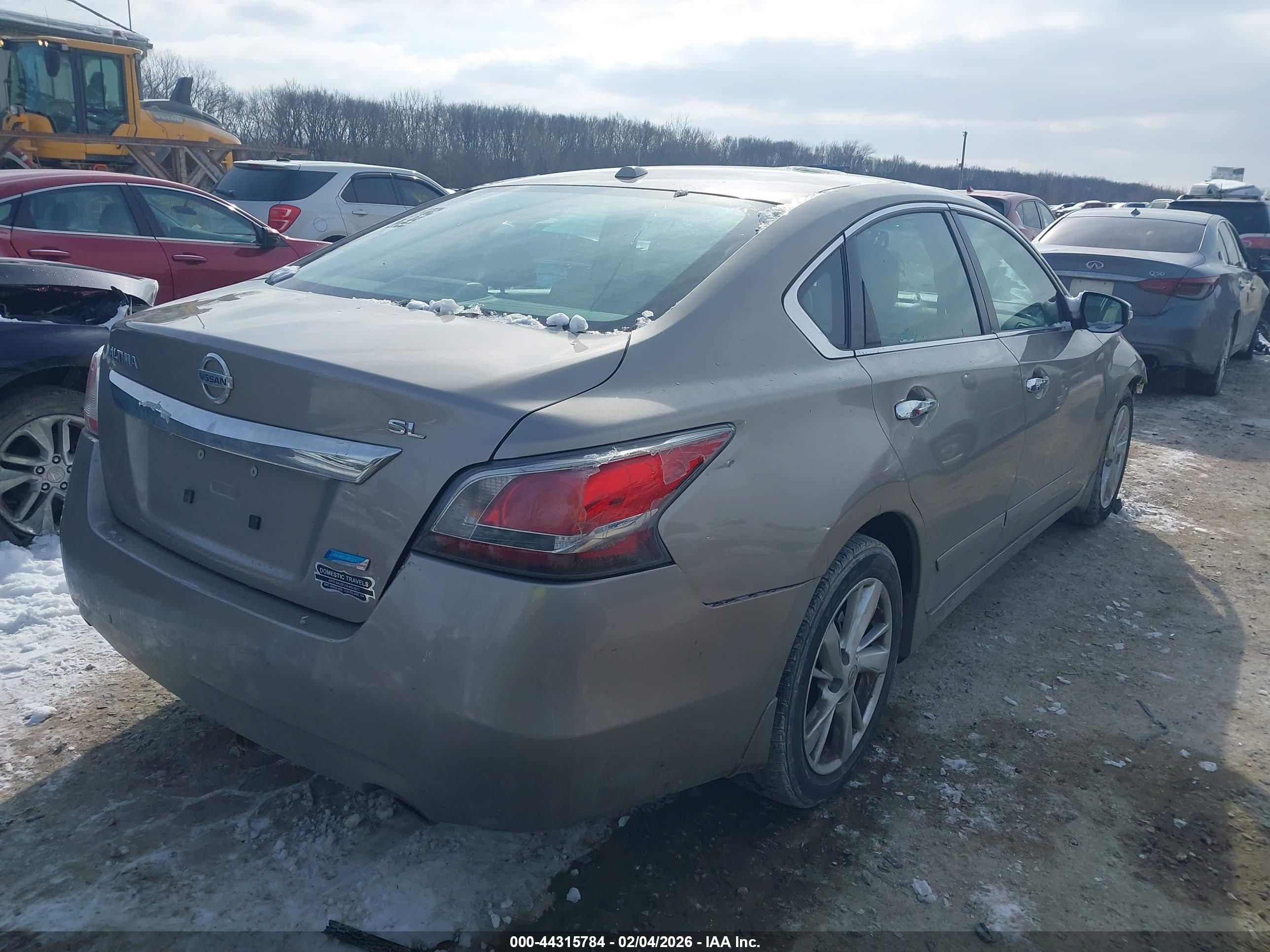 NISSAN ALTIMA image 4