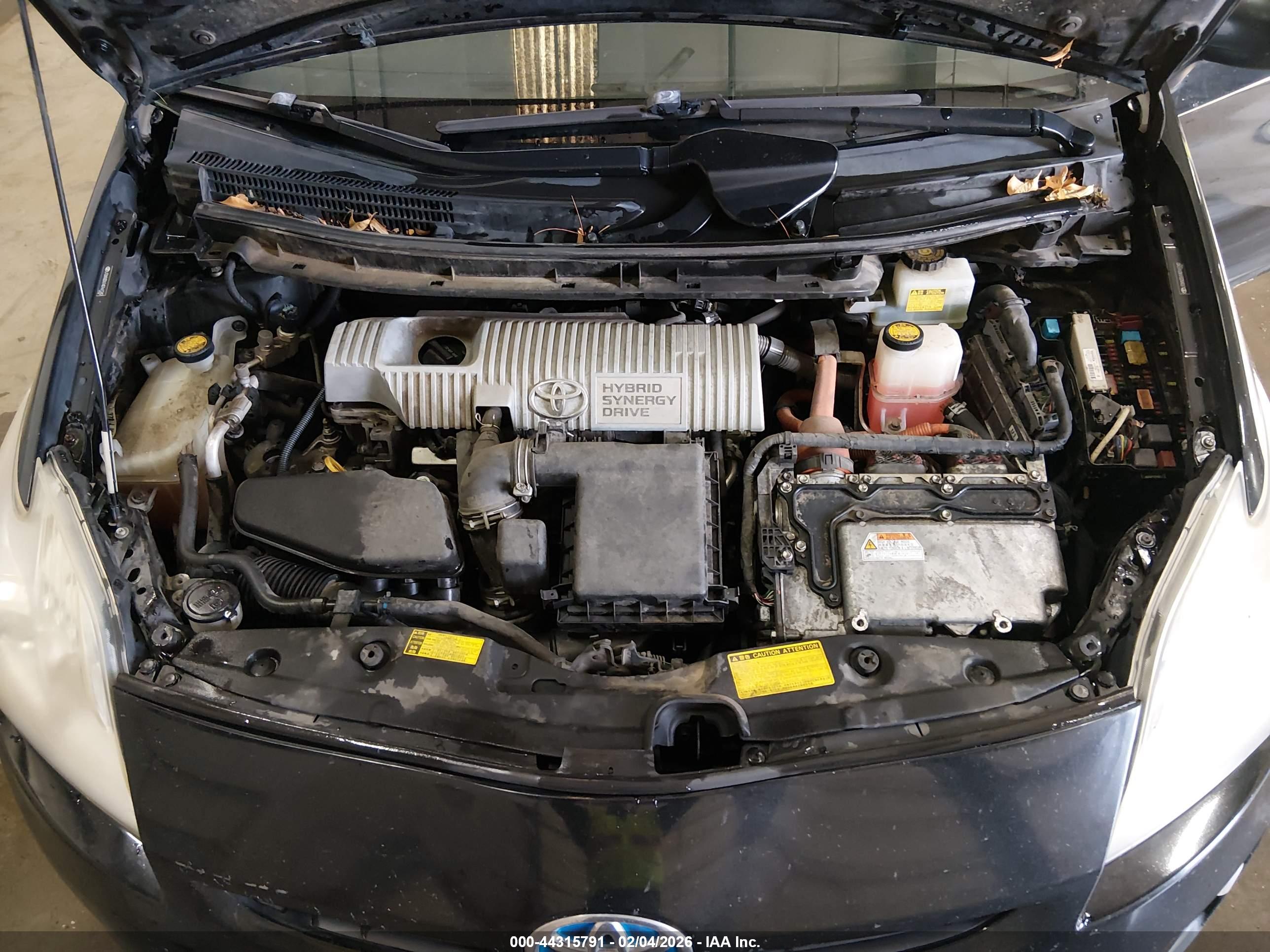 TOYOTA PRIUS image 10