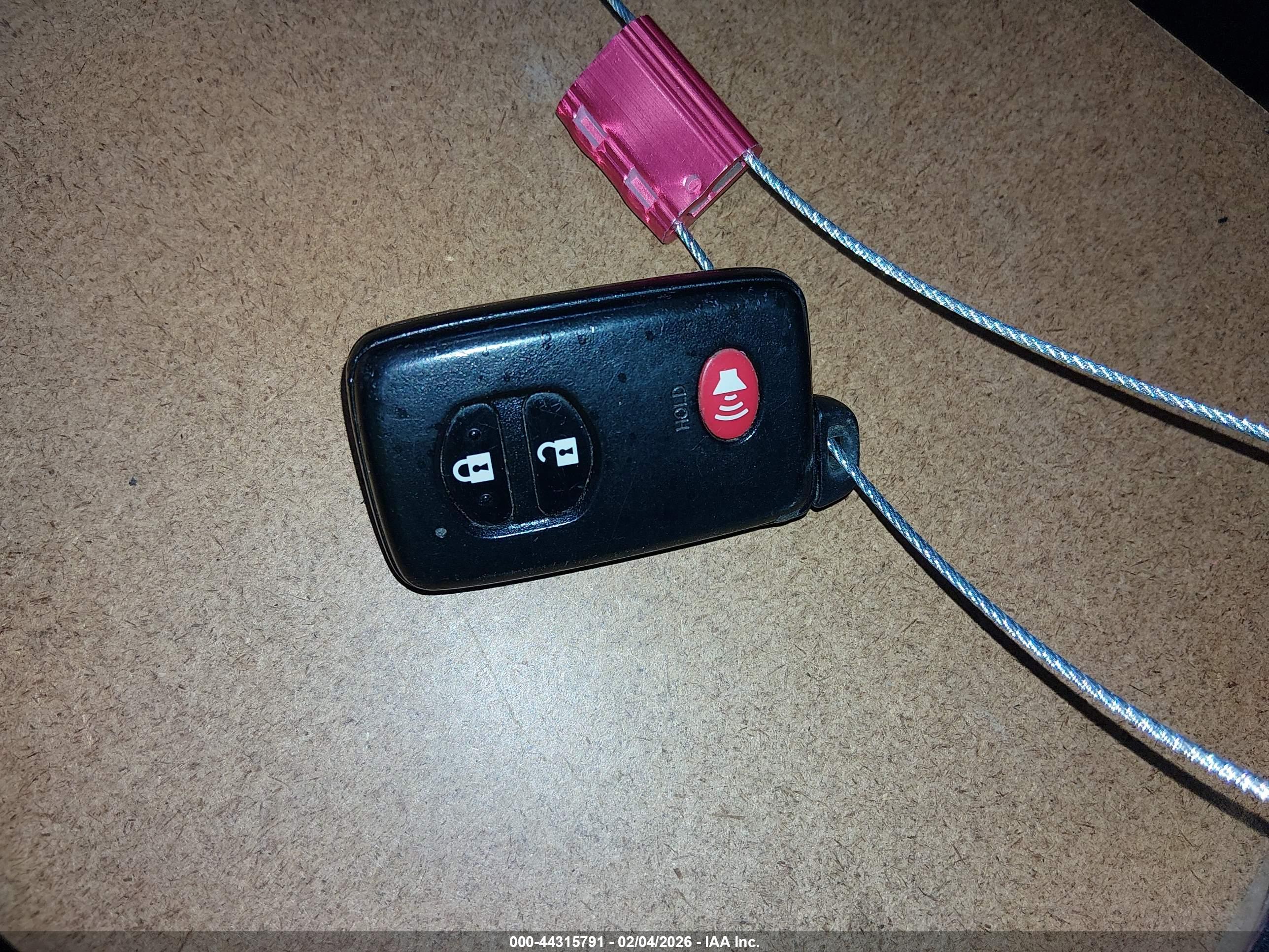 TOYOTA PRIUS image 11