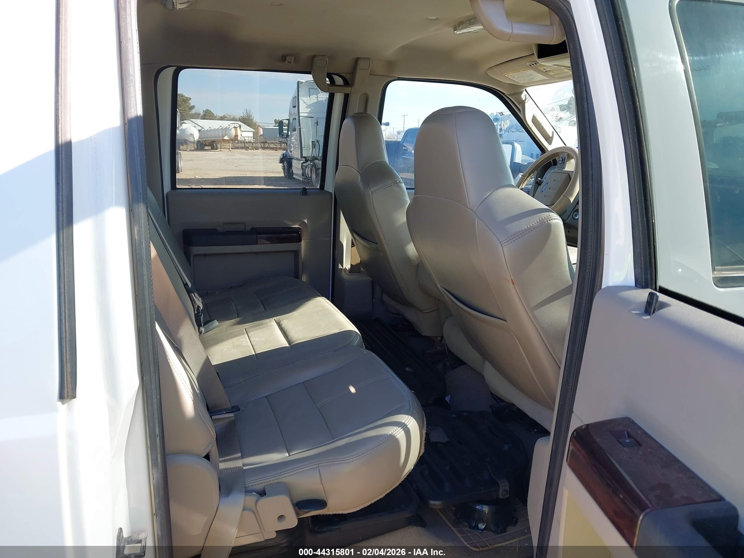 FORD F-250 image 8