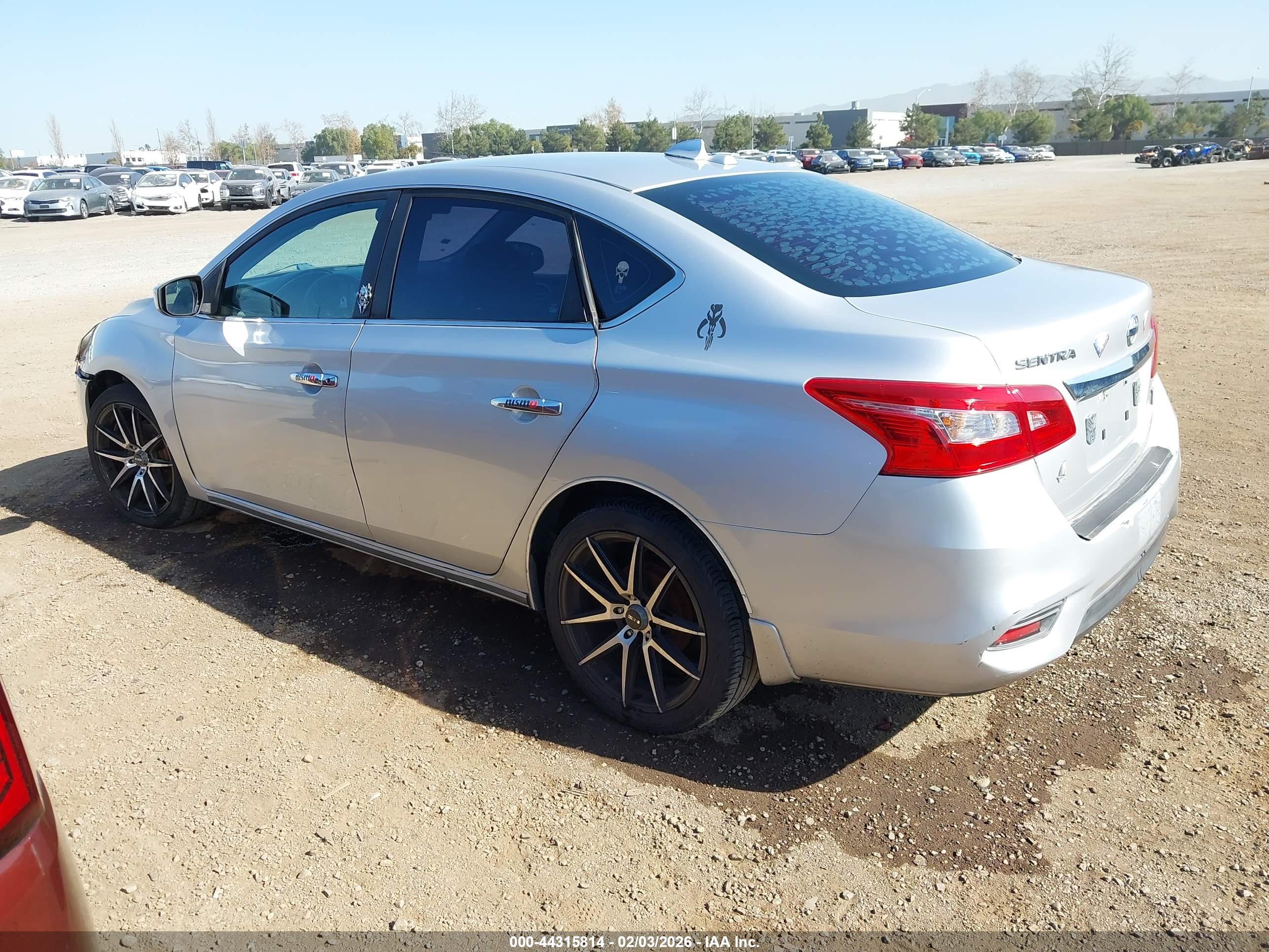 NISSAN SENTRA image 3