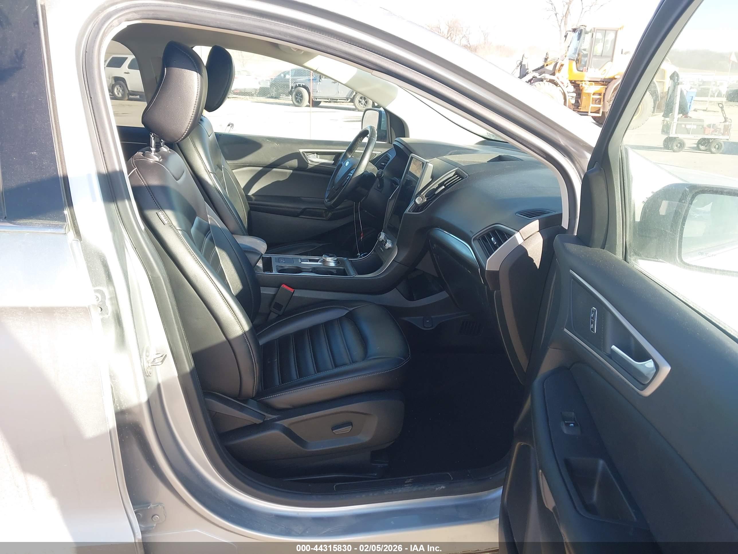 FORD EDGE image 5