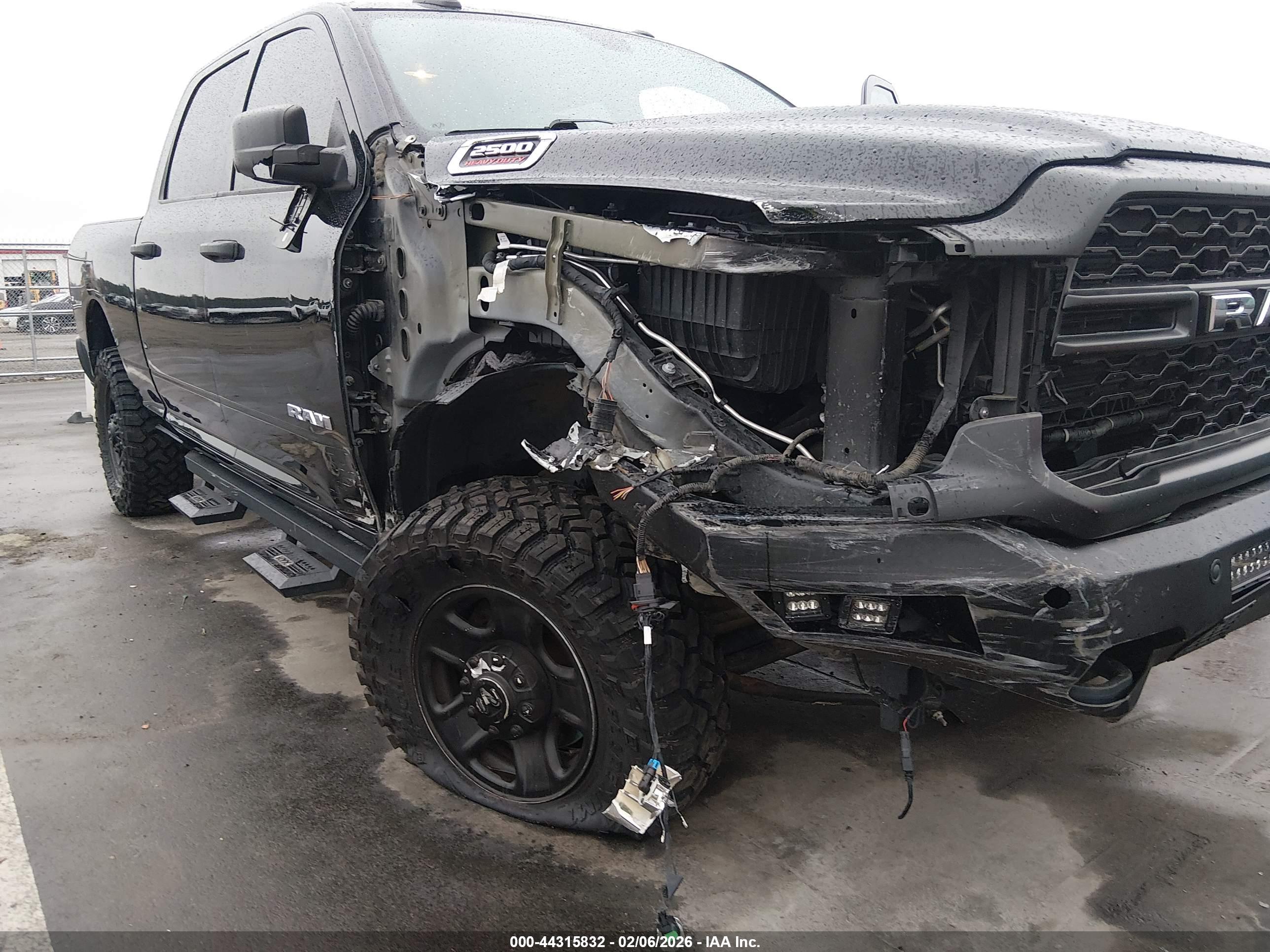 RAM 2500 image 6