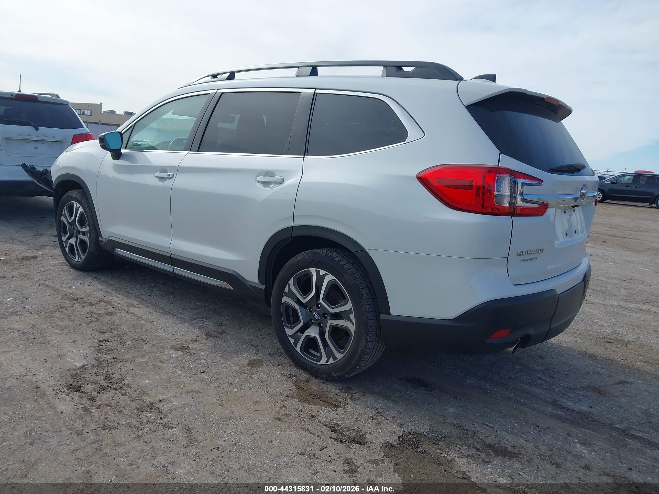SUBARU ASCENT image 3