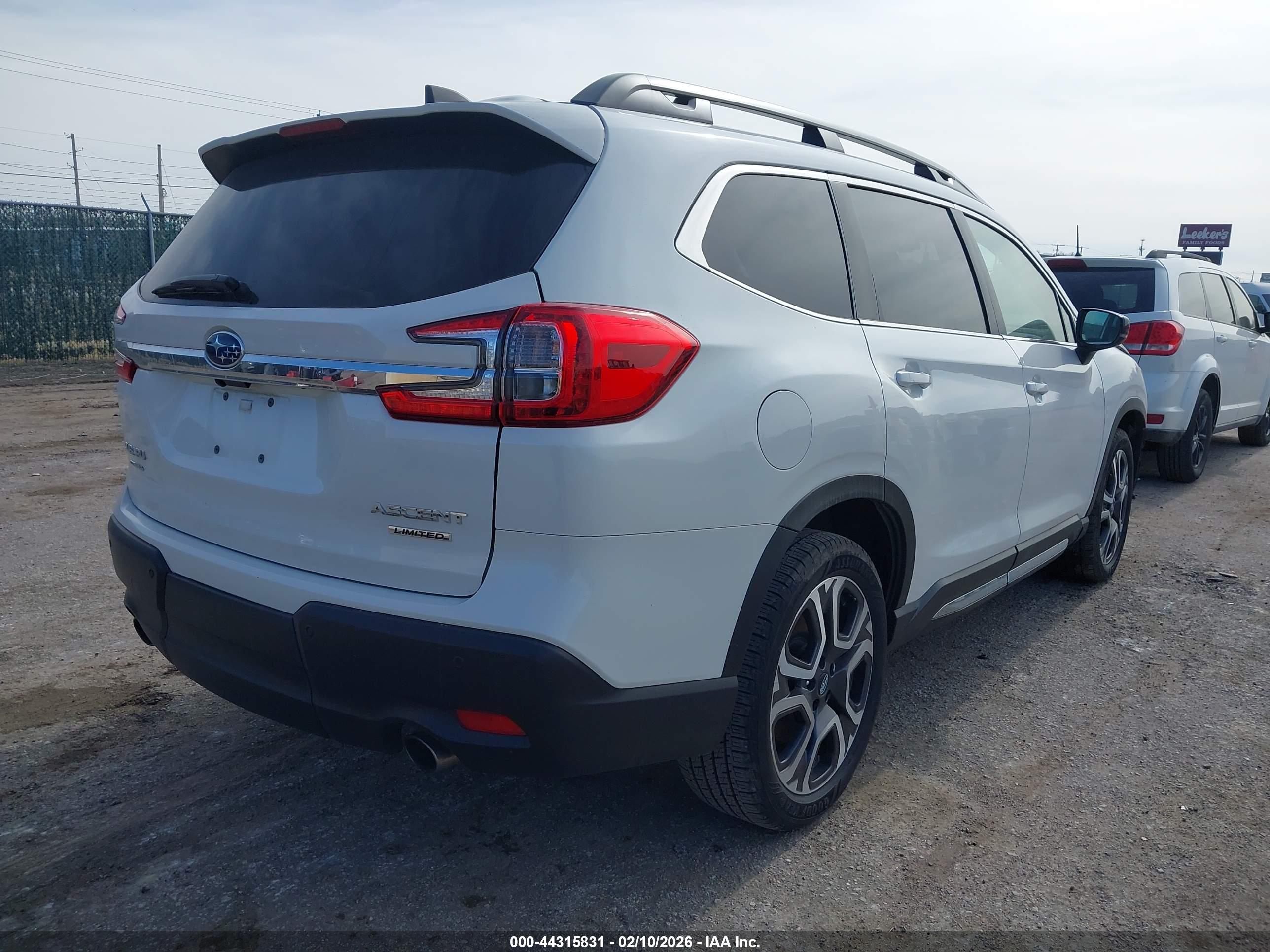 SUBARU ASCENT image 4