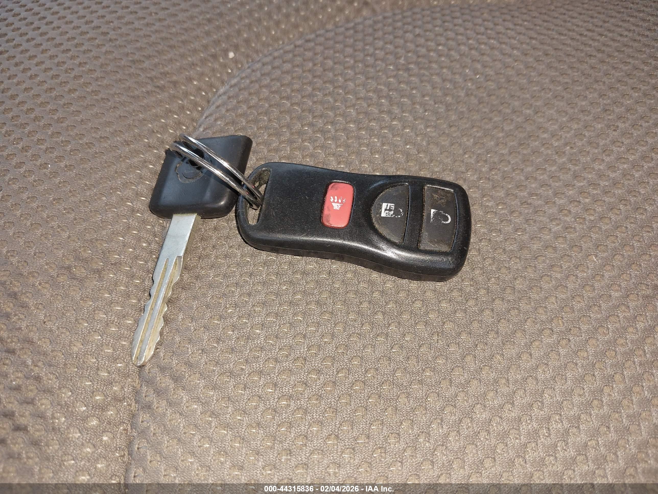 NISSAN FRONTIER image 11