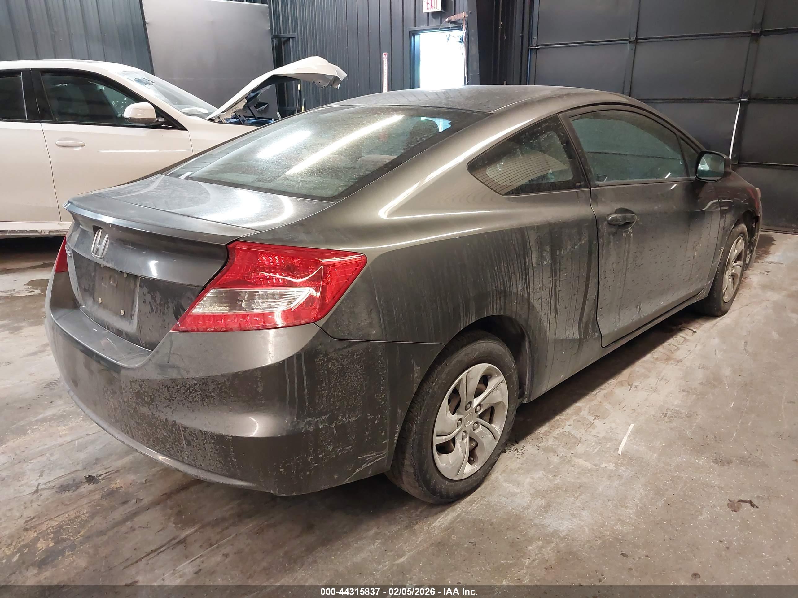 HONDA CIVIC image 4