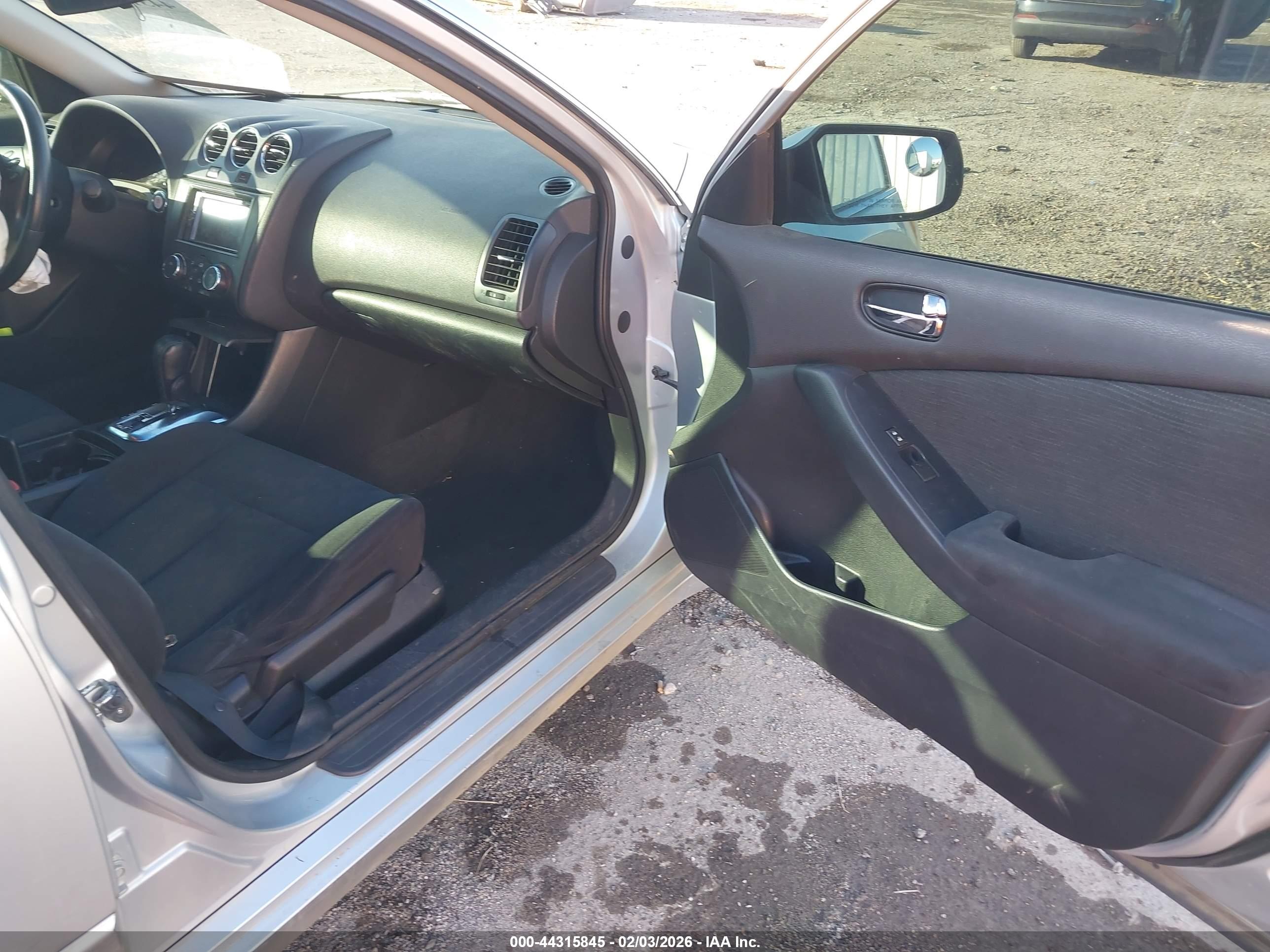 NISSAN ALTIMA image 5