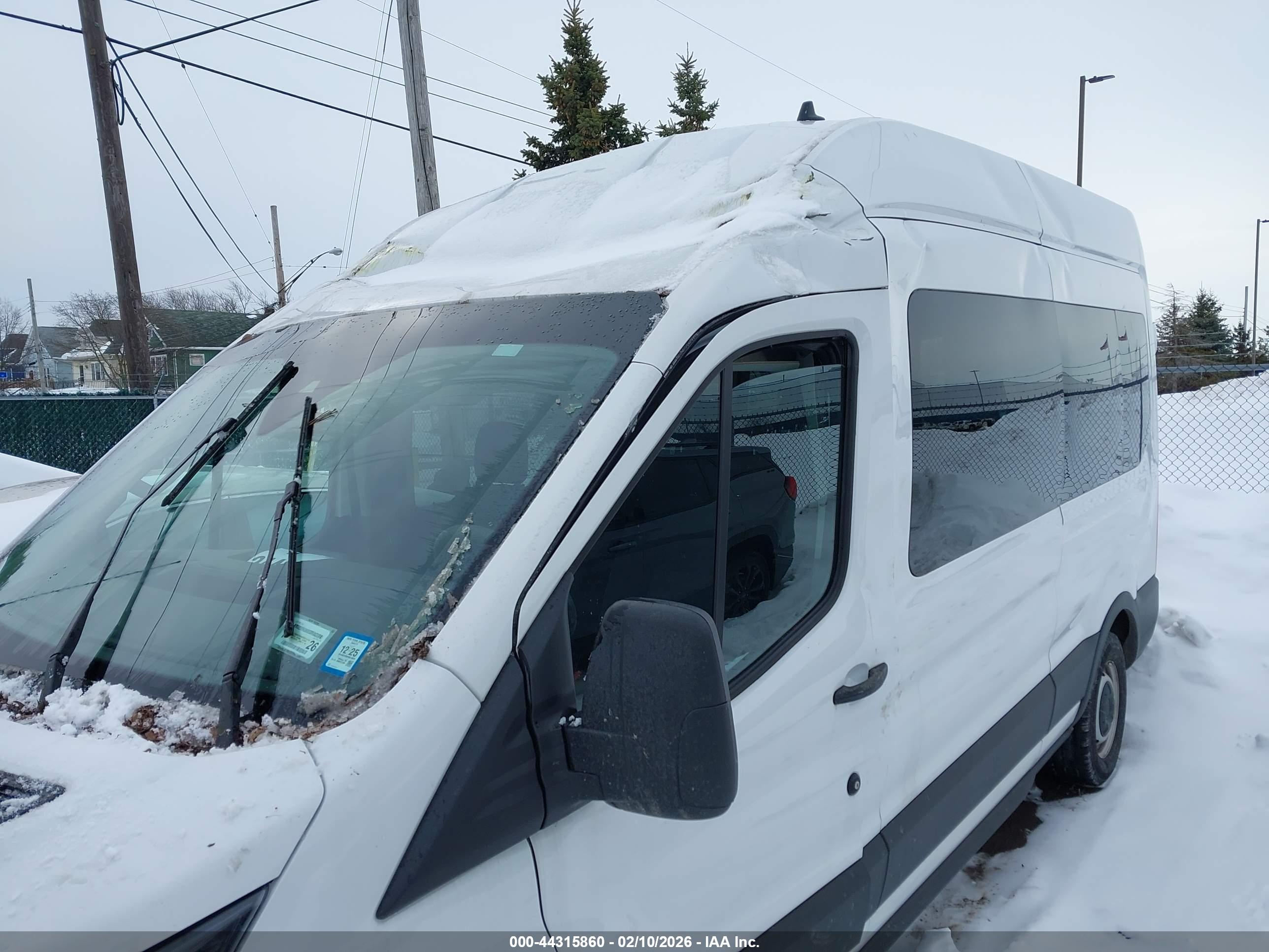 FORD TRANSIT-350 image 6