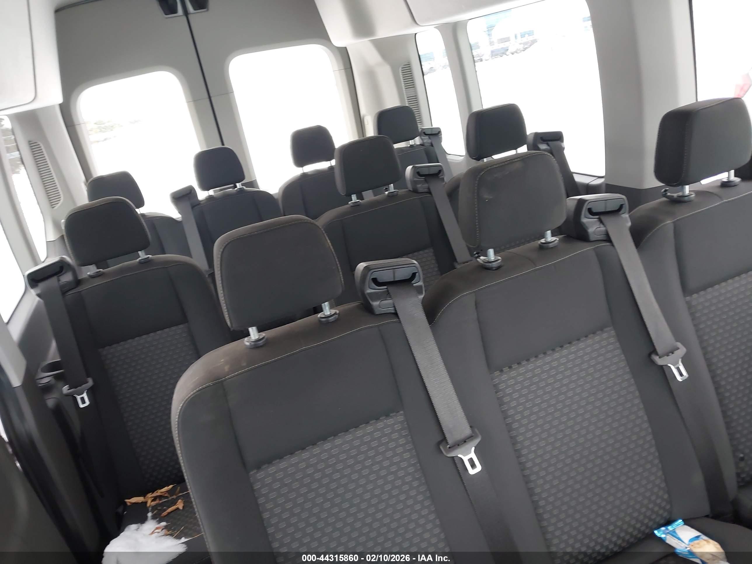 FORD TRANSIT-350 image 8