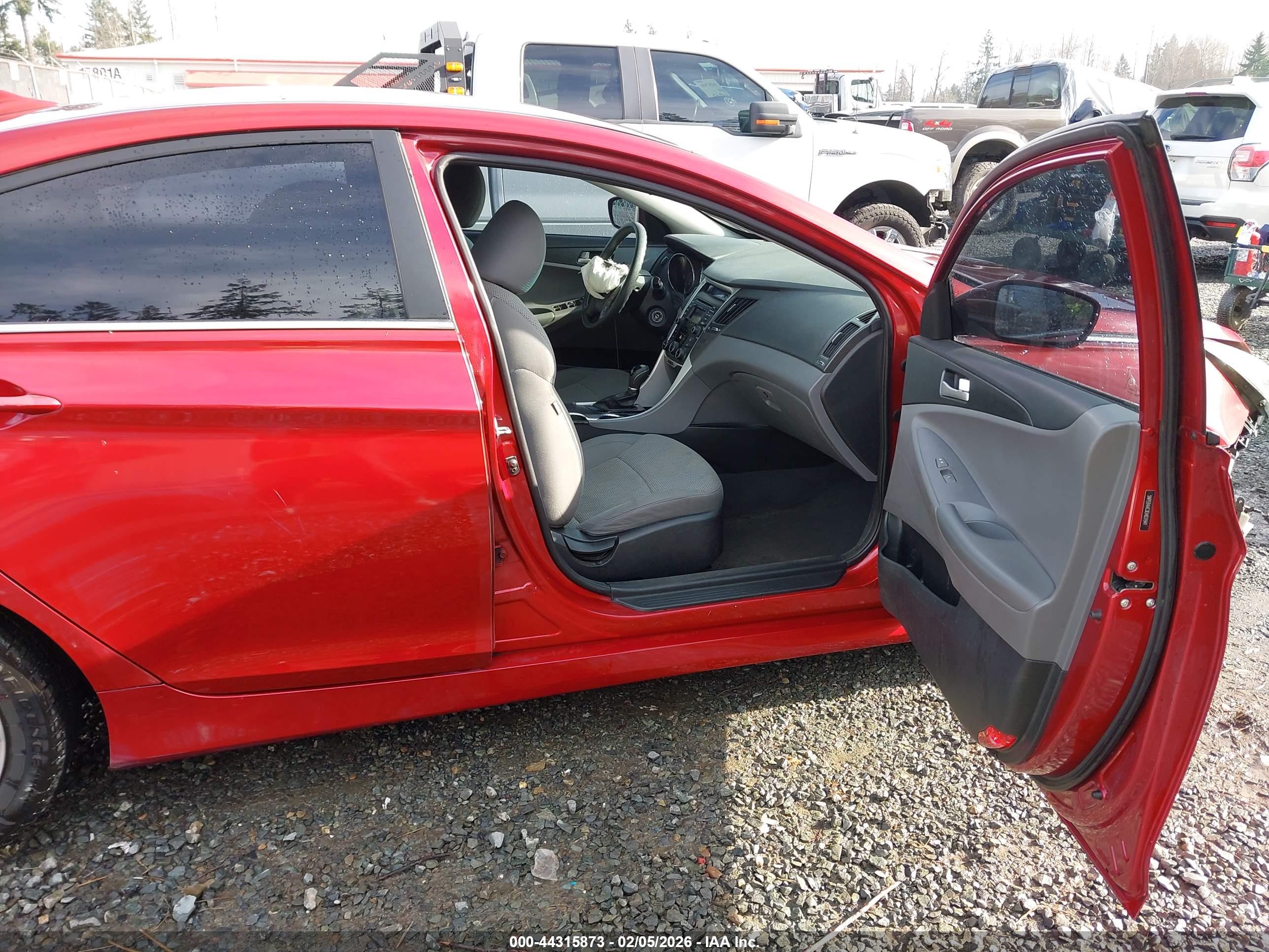 HYUNDAI SONATA image 5