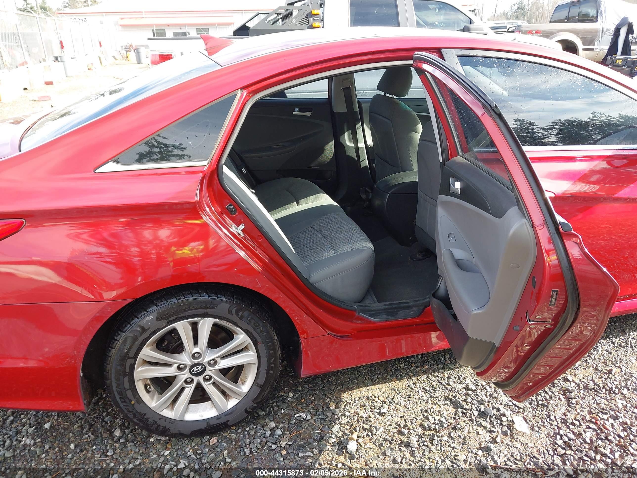 HYUNDAI SONATA image 8