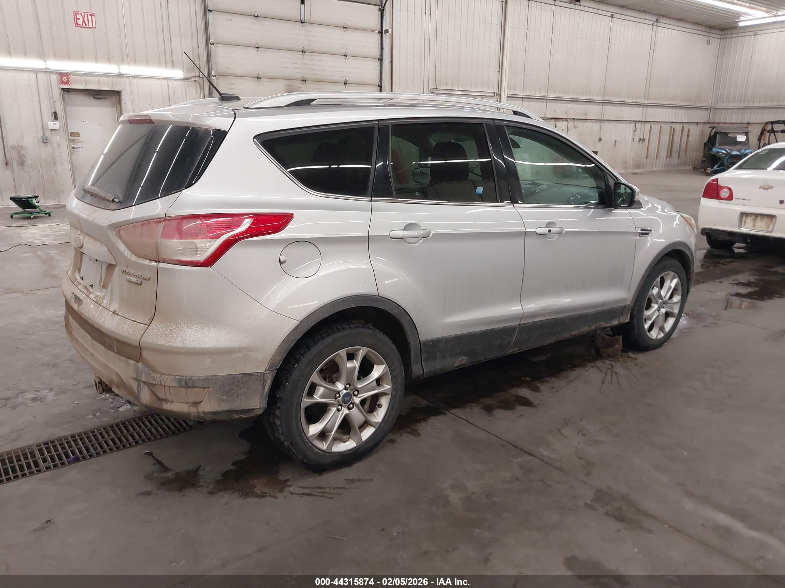 FORD ESCAPE image 4