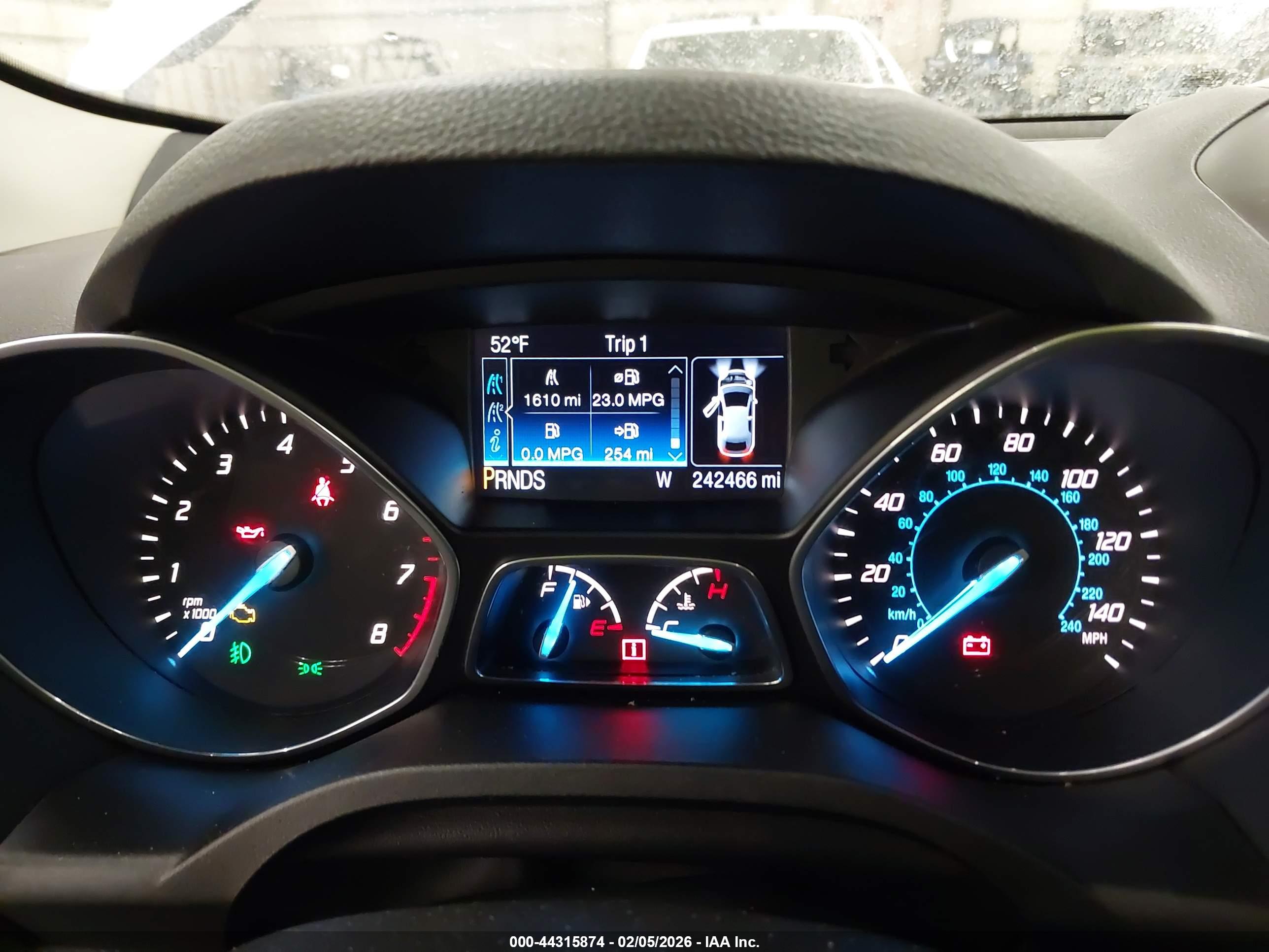 FORD ESCAPE image 7