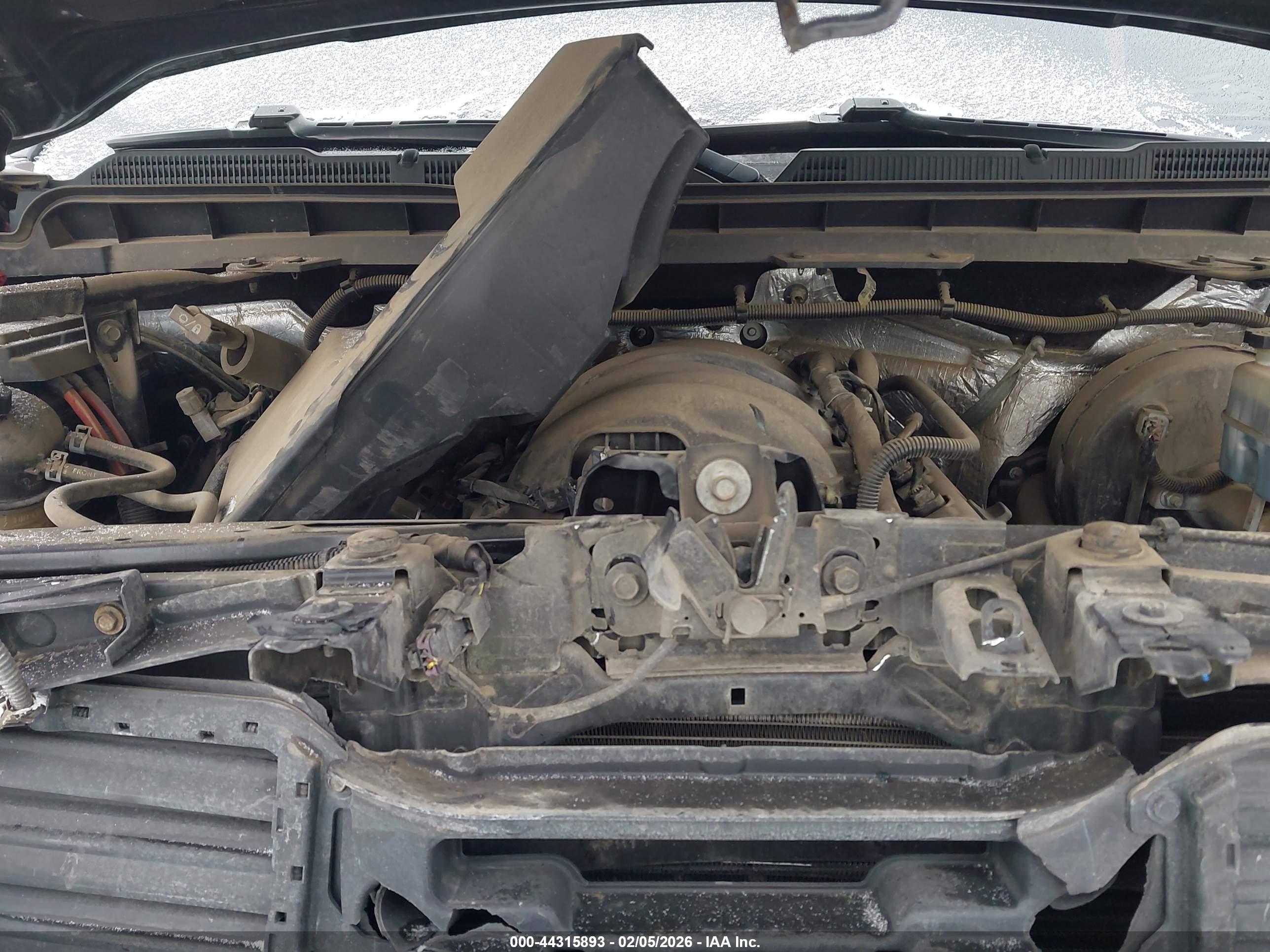 CHEVROLET SILVERADO image 10