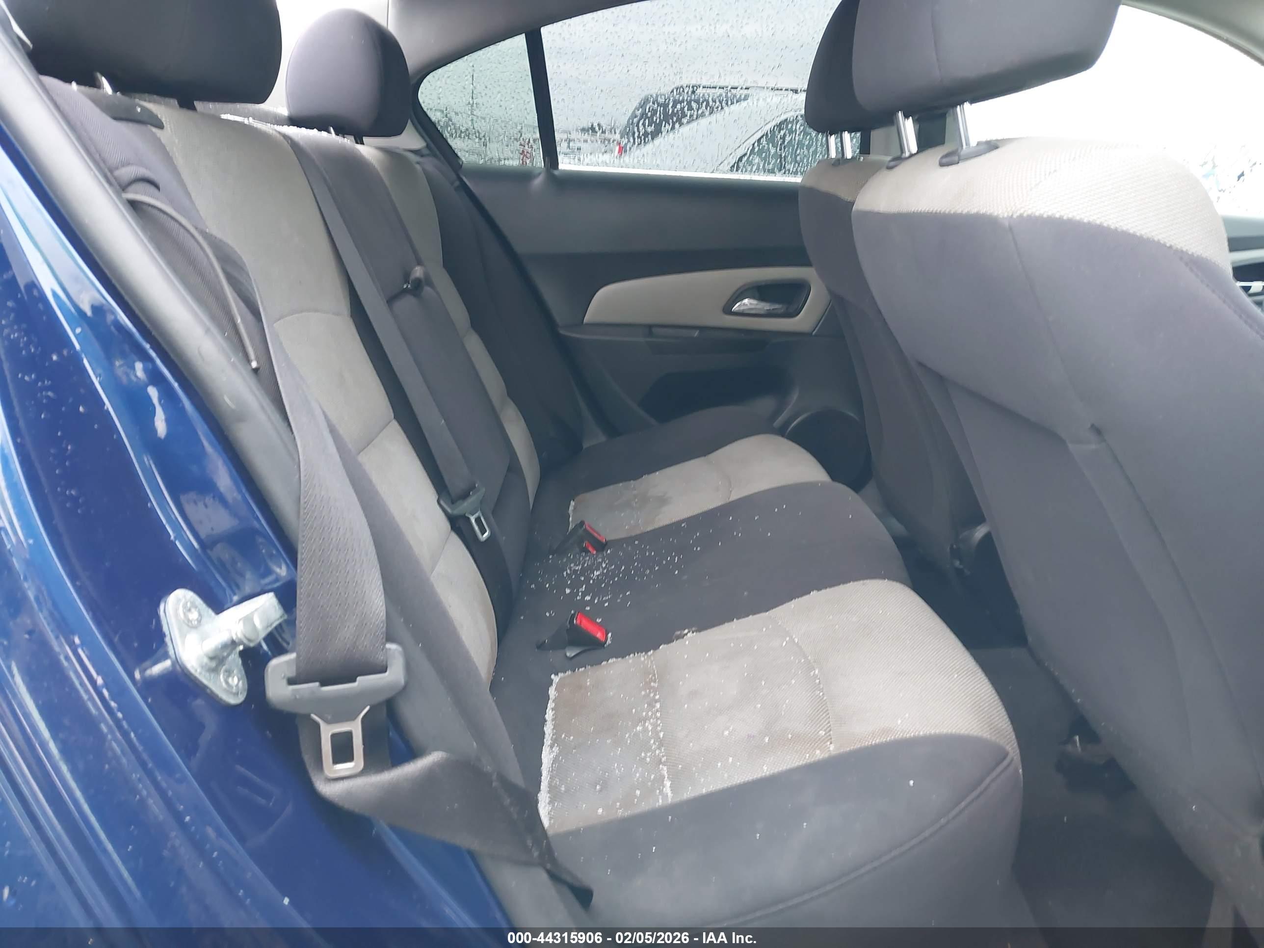 CHEVROLET CRUZE image 8