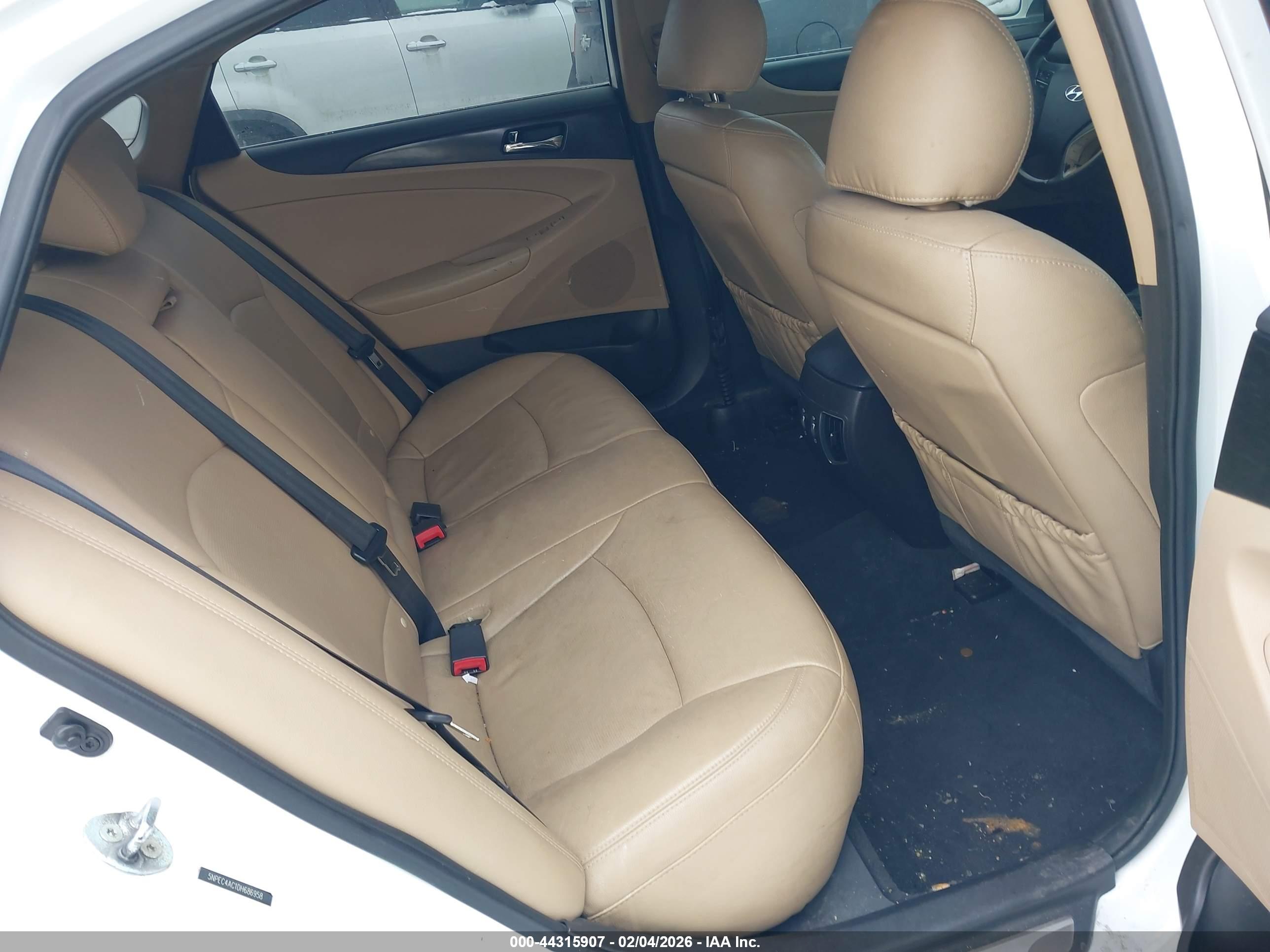 HYUNDAI SONATA image 8