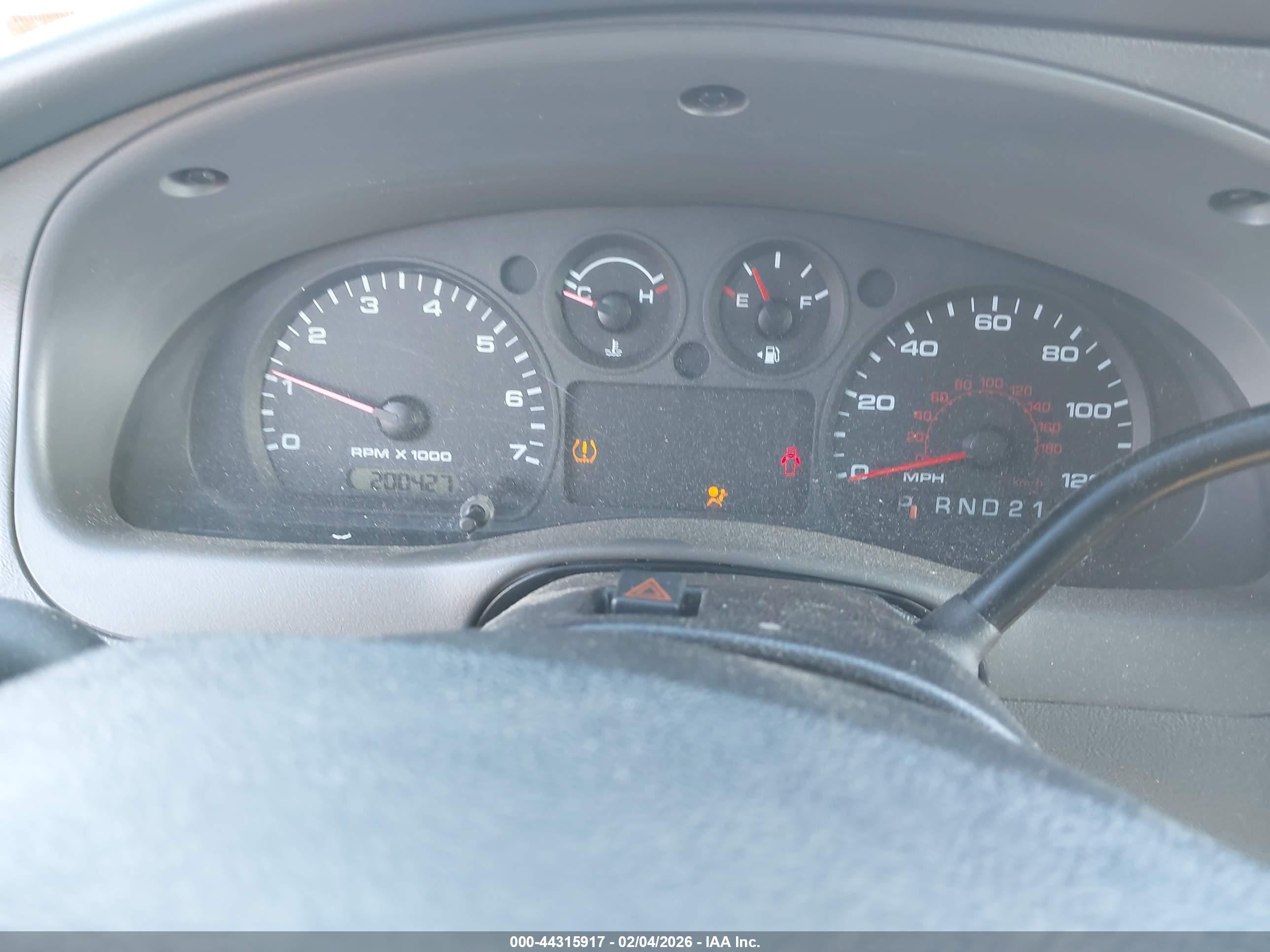 FORD RANGER image 7