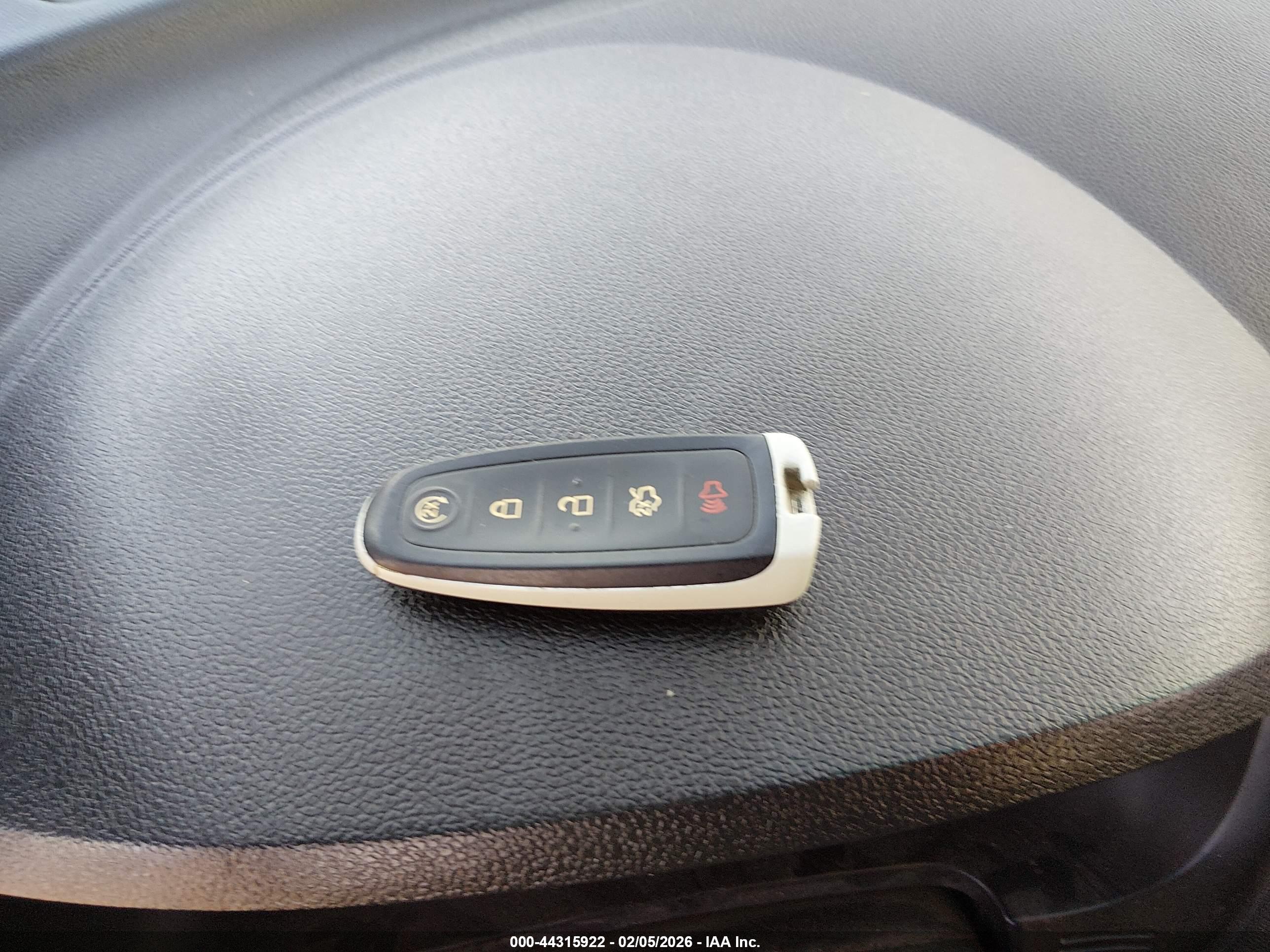 FORD EXPLORER image 11