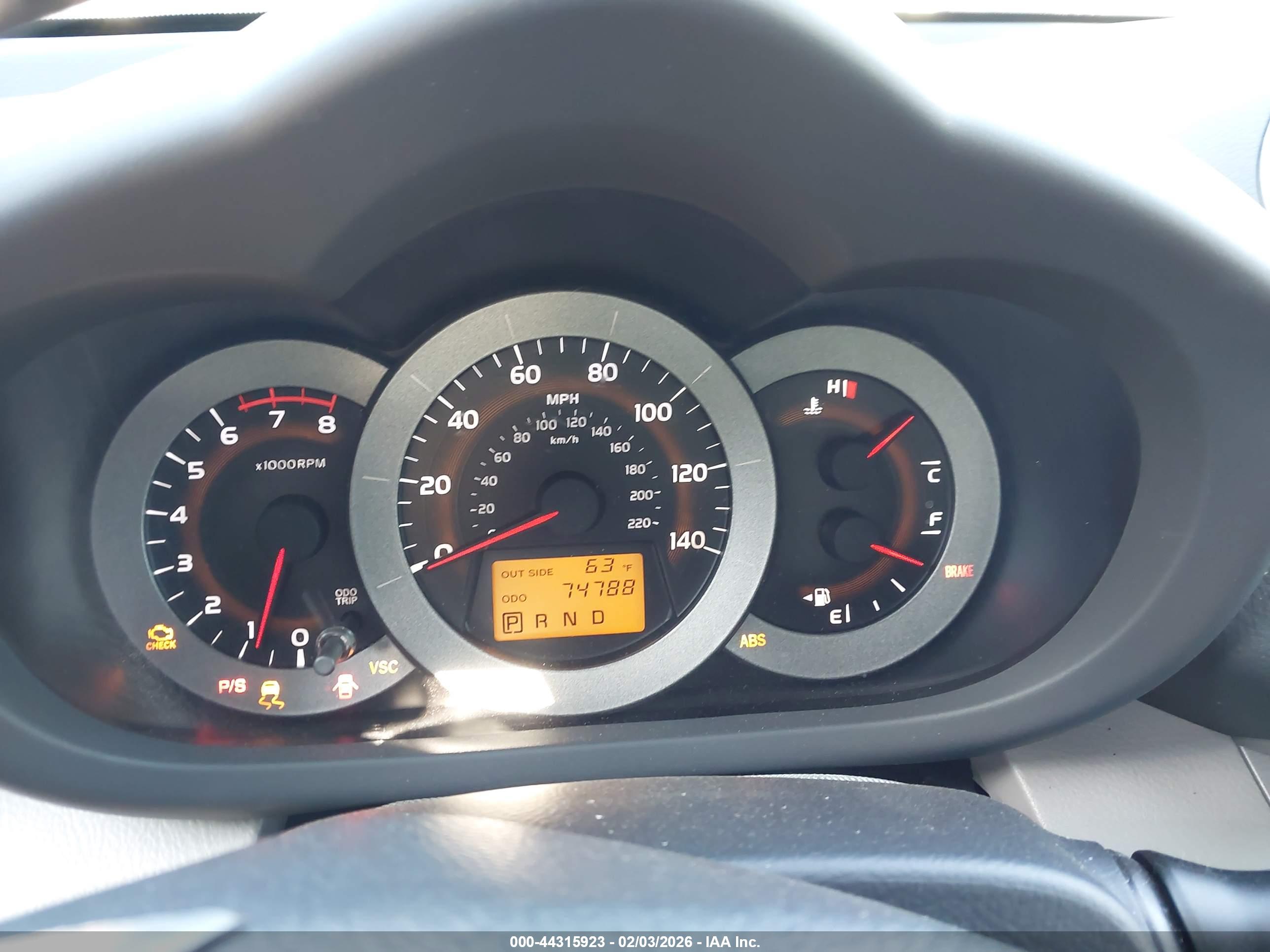 TOYOTA RAV4 image 7