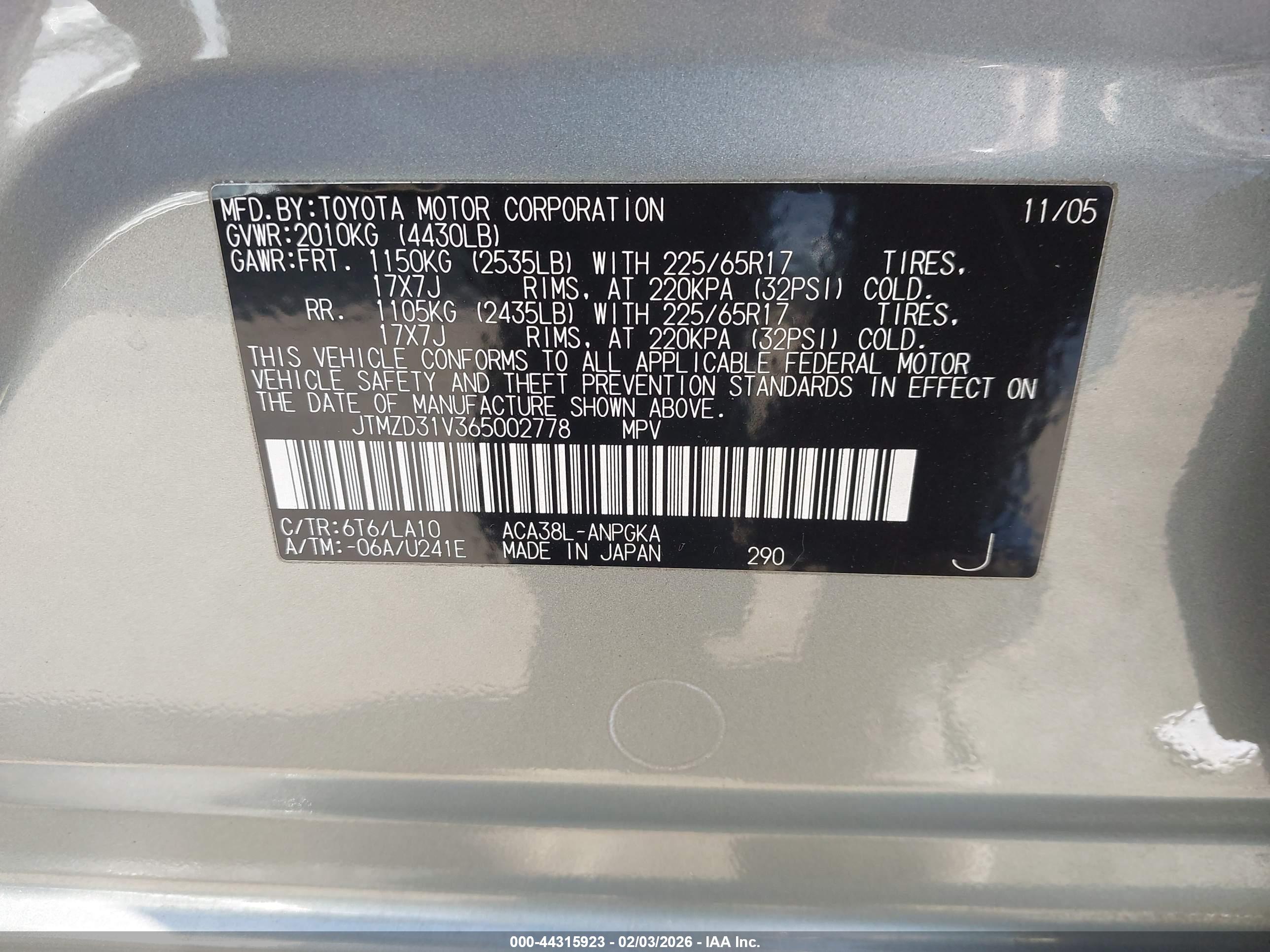 TOYOTA RAV4 image 9