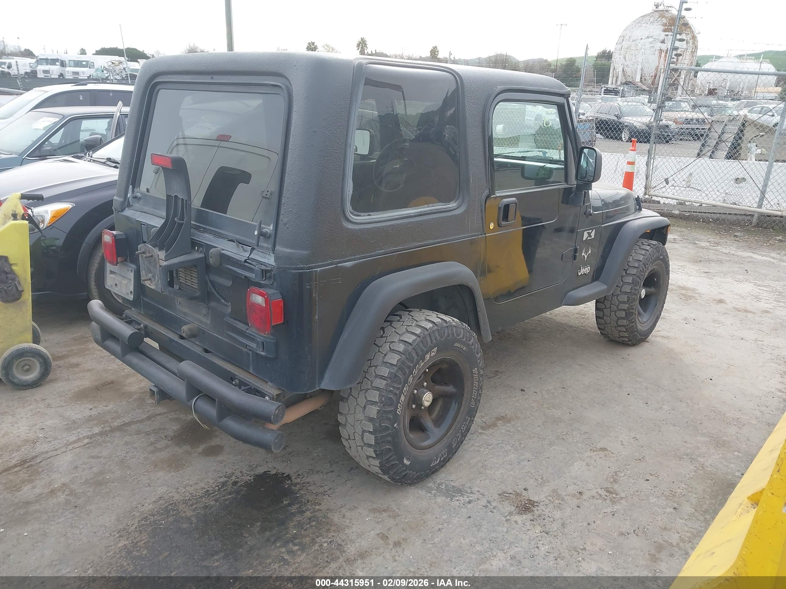 JEEP WRANGLER image 4