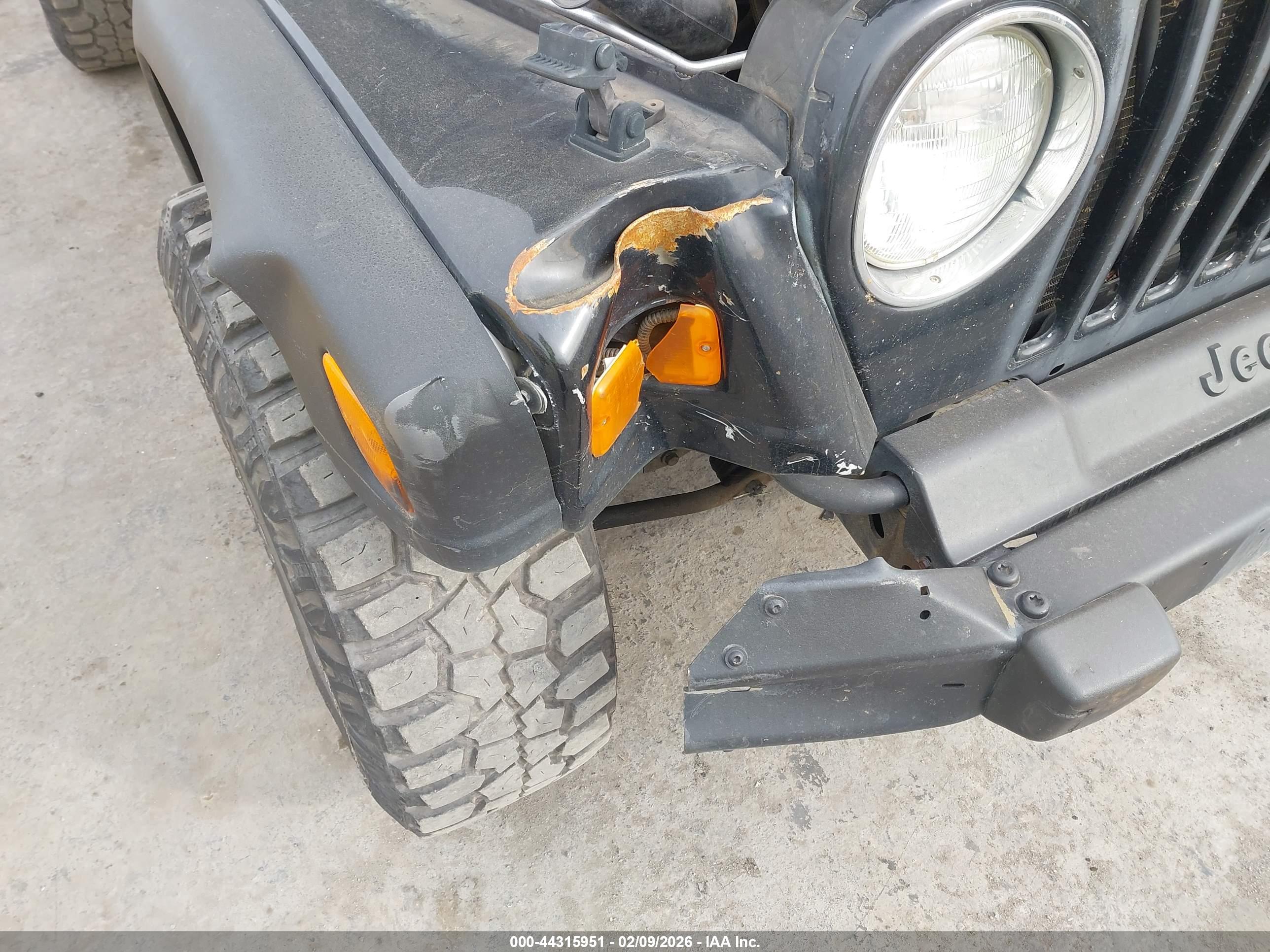 JEEP WRANGLER image 6