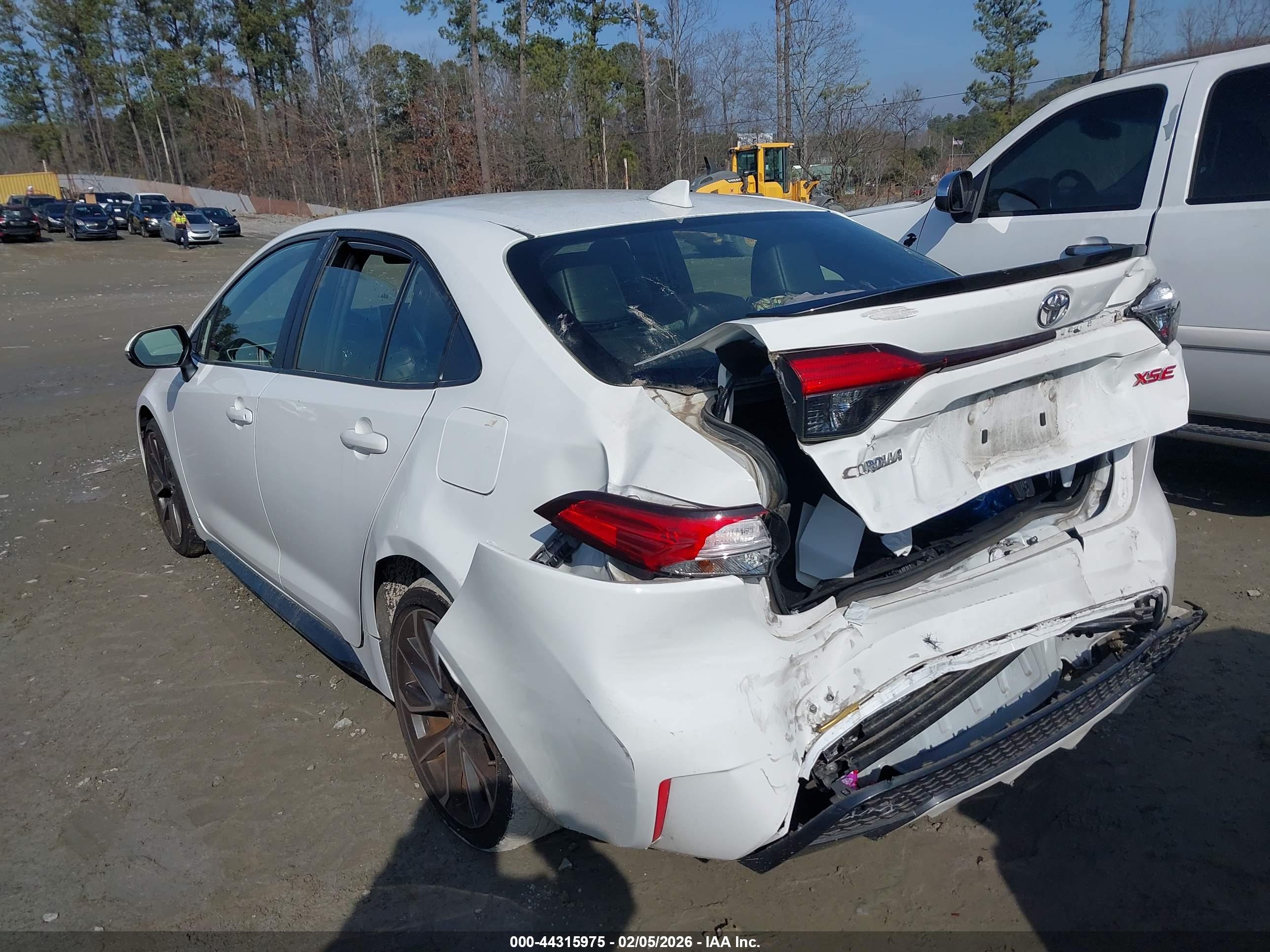 TOYOTA COROLLA image 3