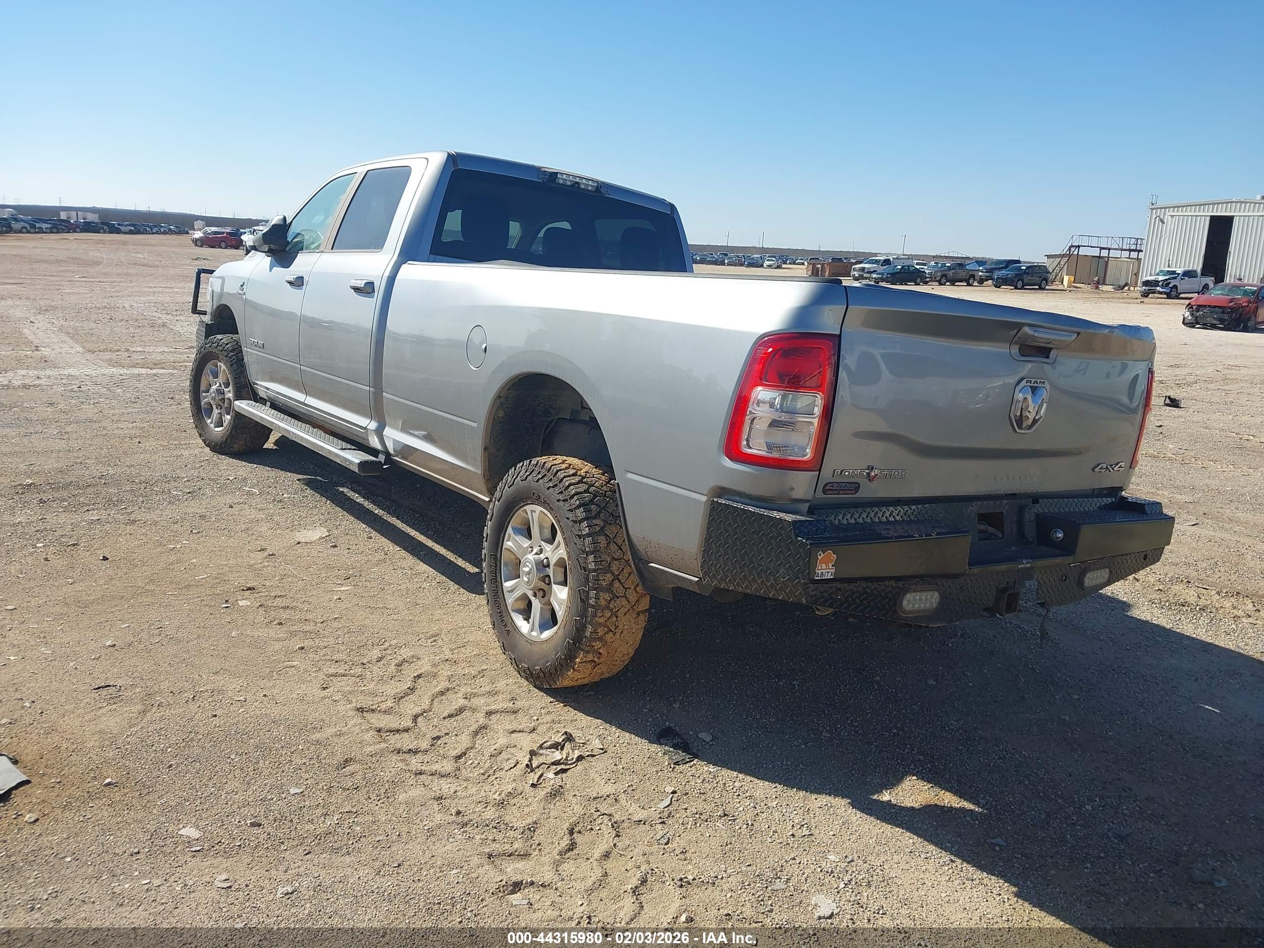 RAM 2500 image 3