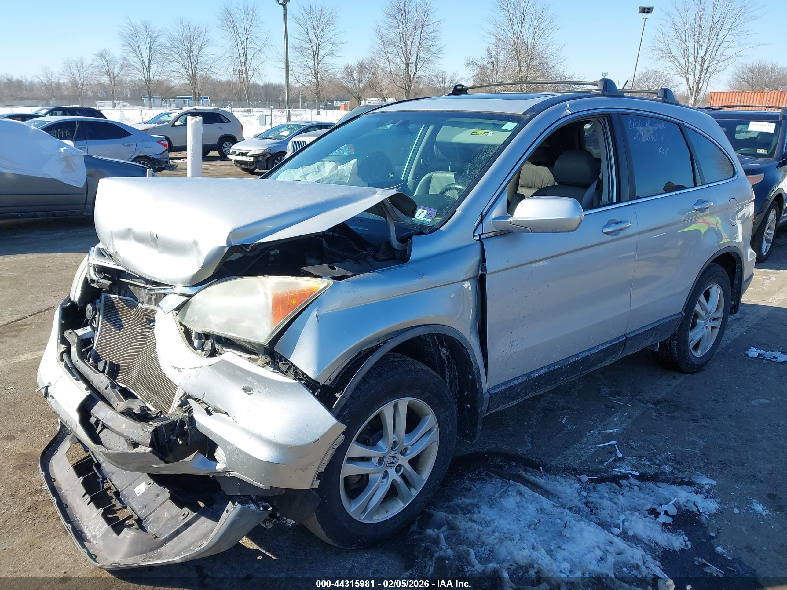 HONDA CR-V image 2