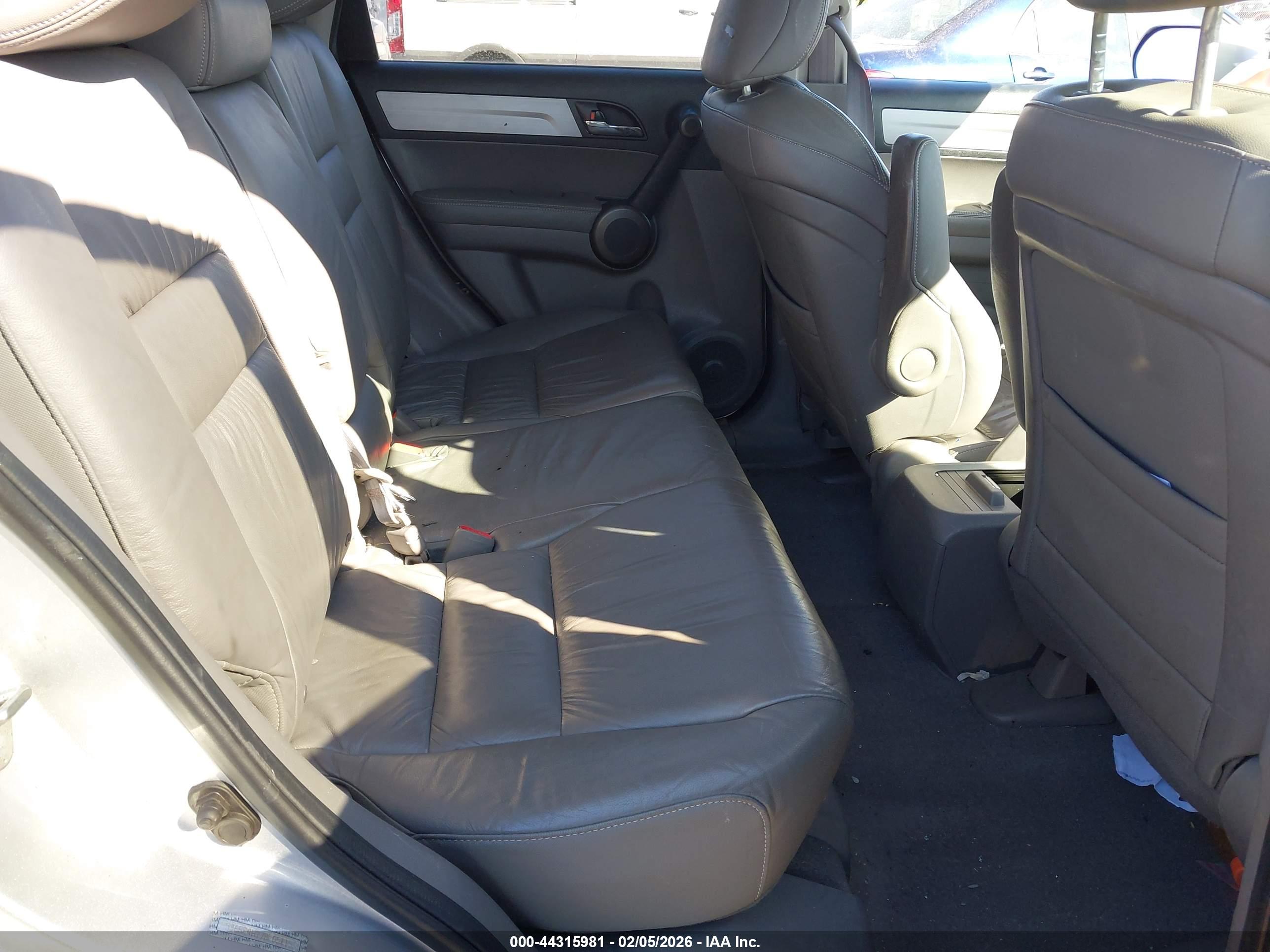 HONDA CR-V image 8